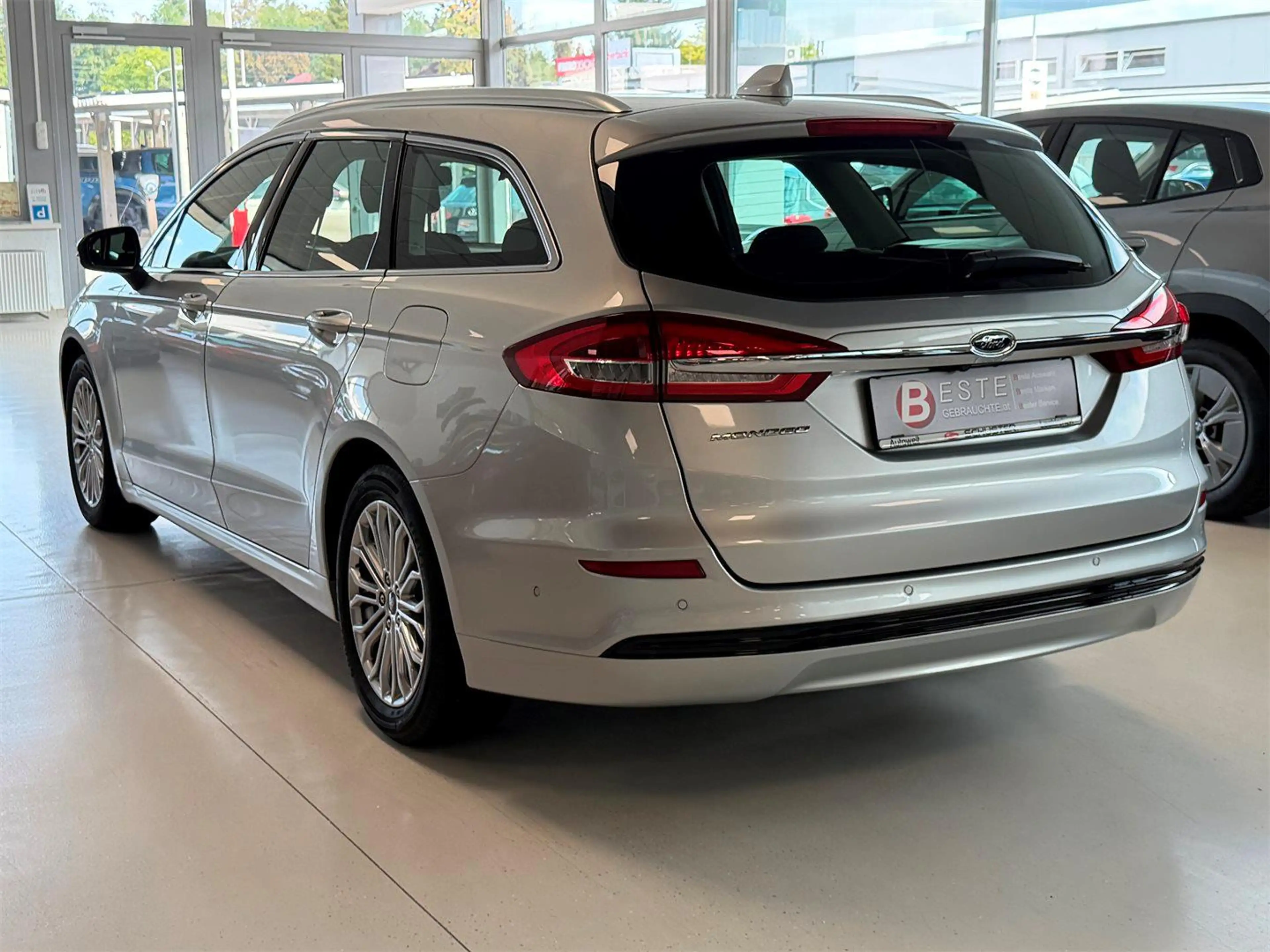 Ford Mondeo Kombi Traveller Titanium 2,0 EcoBlue SCR — photo 4