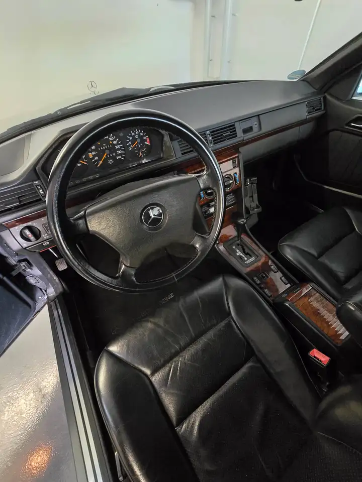 Mercedes-Benz Baureihe 124 CE-Klasse 300 CE, foto 10