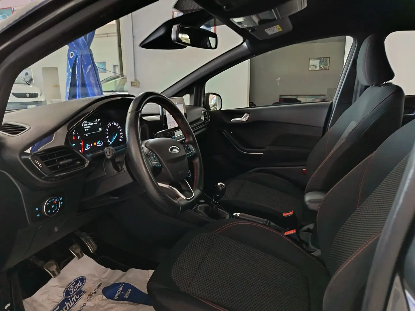 Ford Fiesta 5p 1.0 Ecoboost 95cv ST-Line Grigio - 2