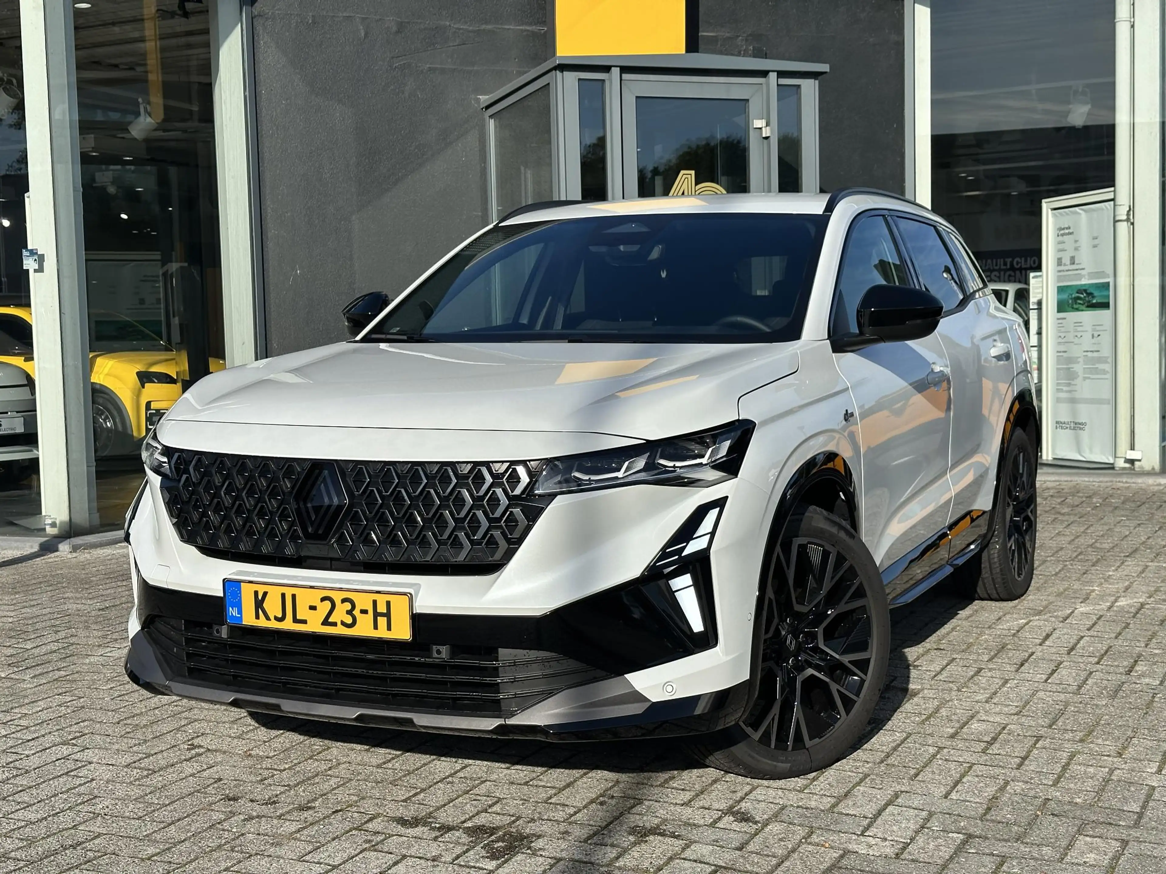 Renault Austral Iconic Esprit Alpine E-Tech Full Hybrid 200 l Elek — photo 2
