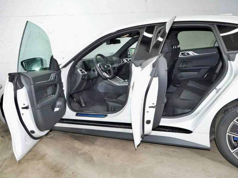 BMW 420 Gran Coupe d xDrive Sportpaket HUD AD Navi Digital — photo 3