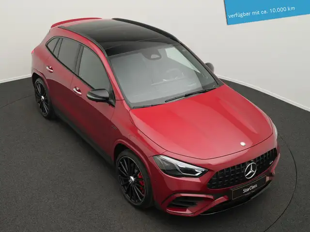 Mercedes-Benz GLA view 12