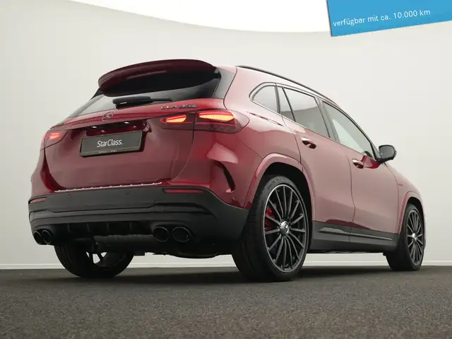 Mercedes-Benz GLA view 11