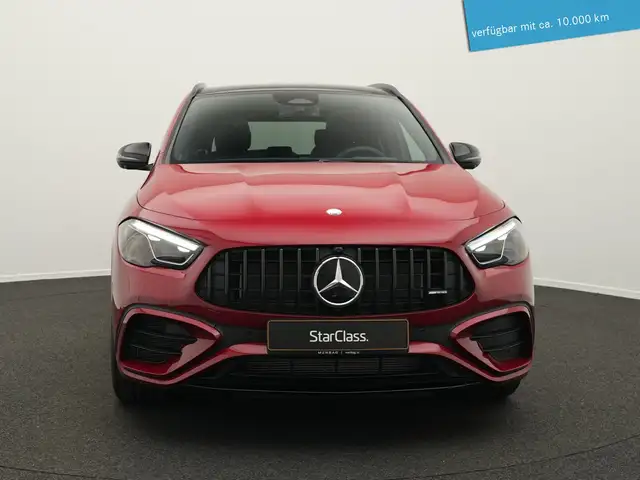Mercedes-Benz GLA view 2