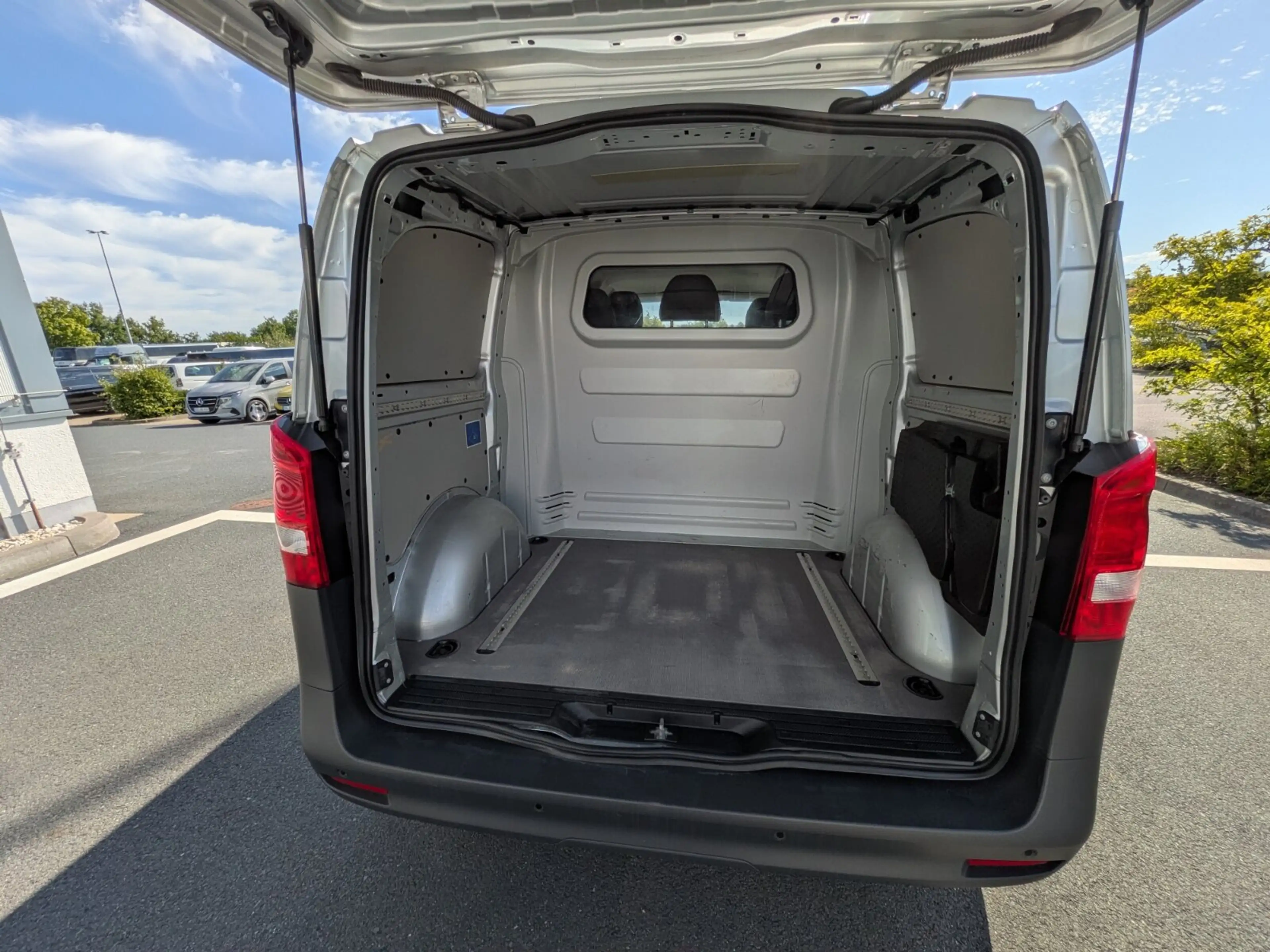 Mercedes-Benz Vito Vito 114 4x4 Mixto/K 9G Navi Klima Standhzg. PKW — photo 8