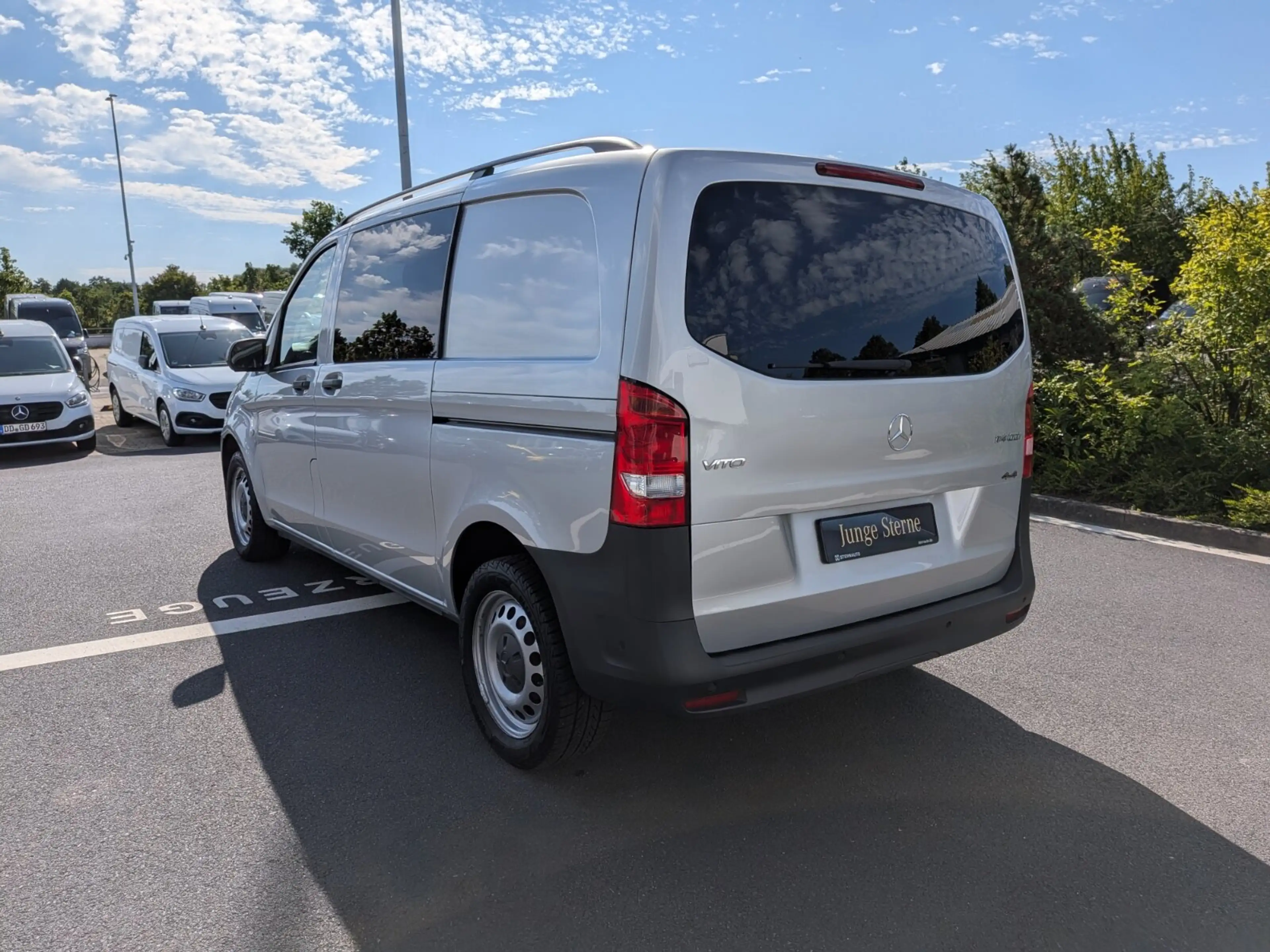 Mercedes-Benz Vito Vito 114 4x4 Mixto/K 9G Navi Klima Standhzg. PKW — photo 6