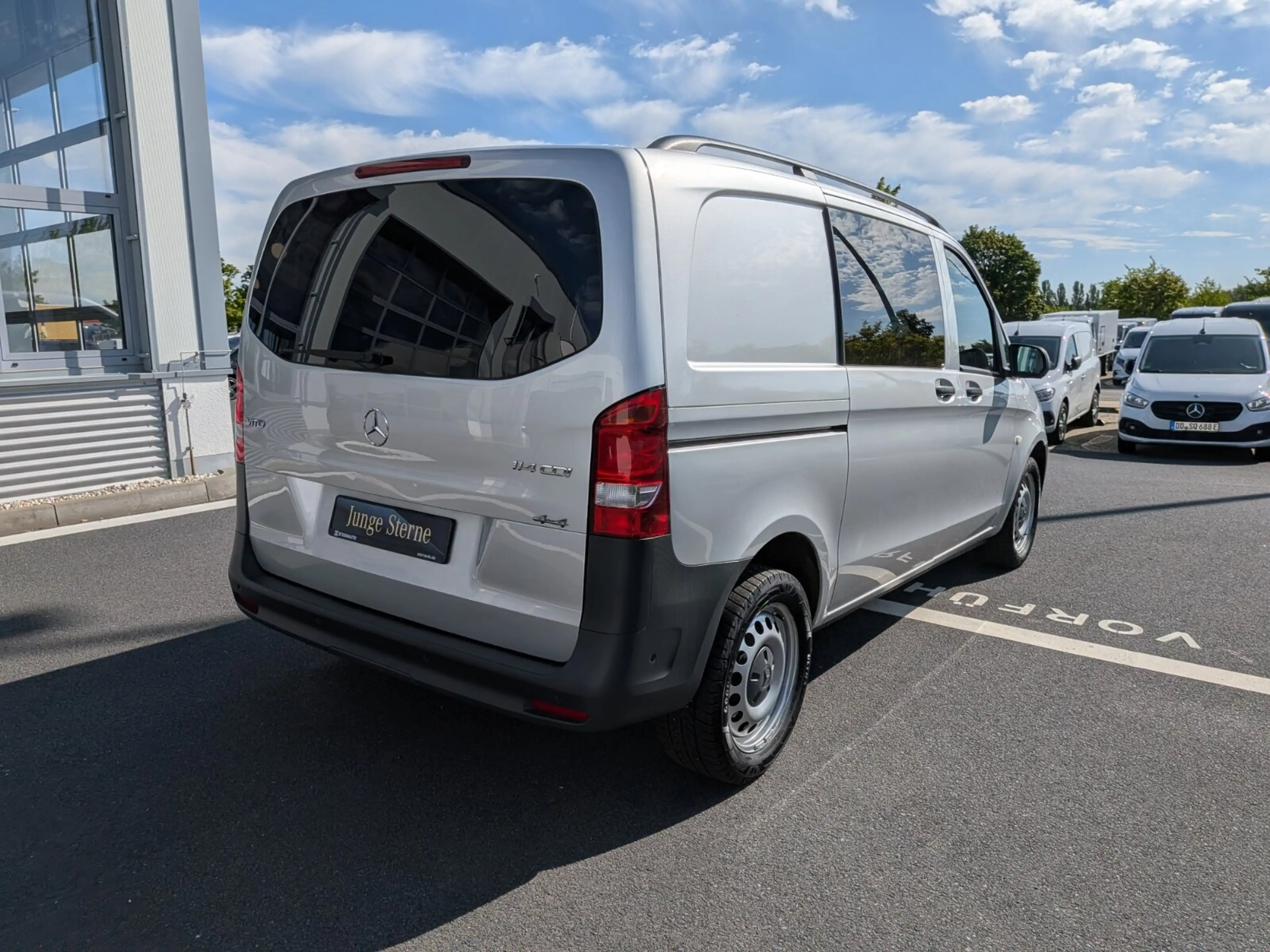 Mercedes-Benz Vito Vito 114 4x4 Mixto/K 9G Navi Klima Standhzg. PKW — photo 4