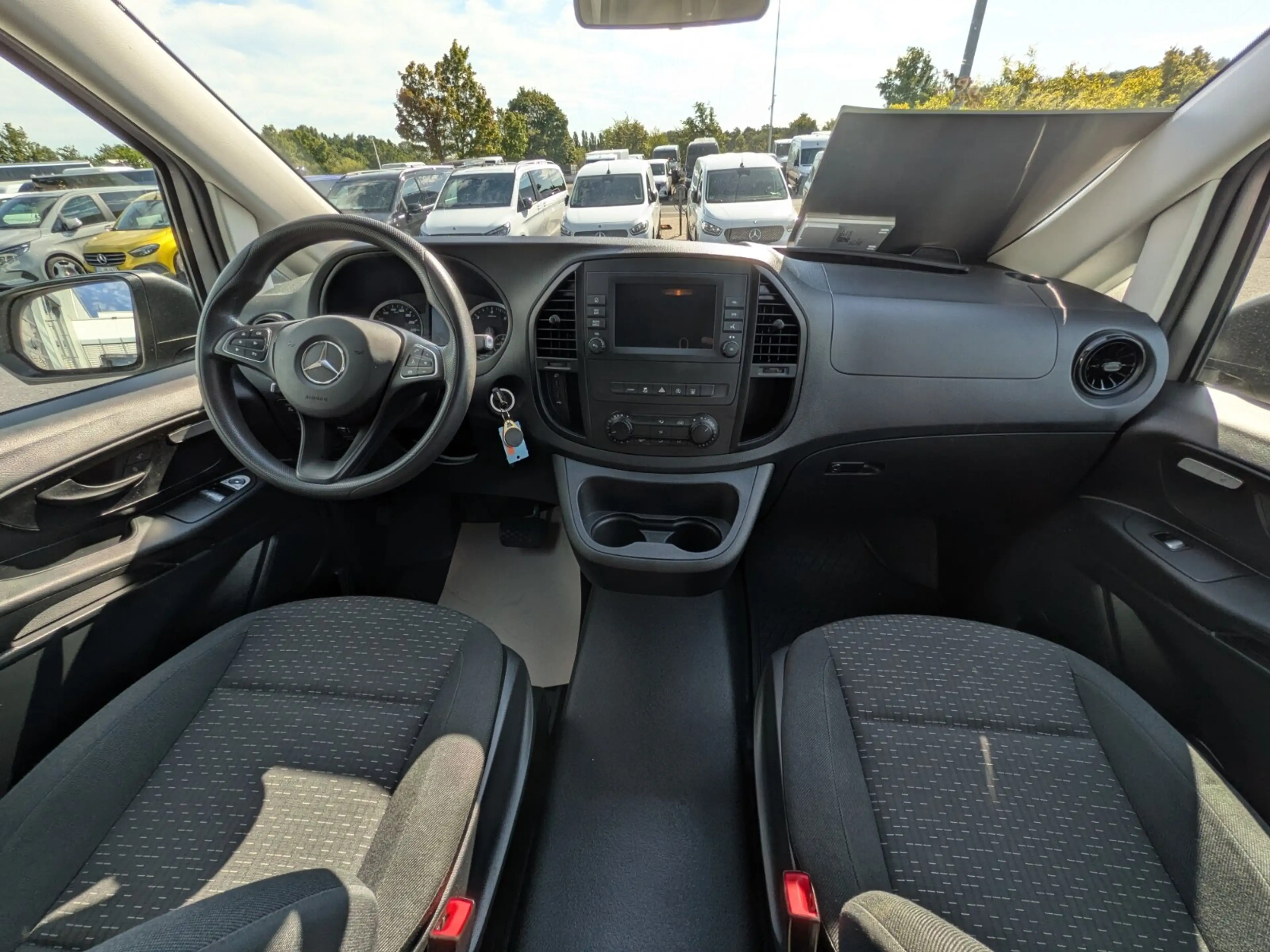 Mercedes-Benz Vito Vito 114 4x4 Mixto/K 9G Navi Klima Standhzg. PKW — photo 11