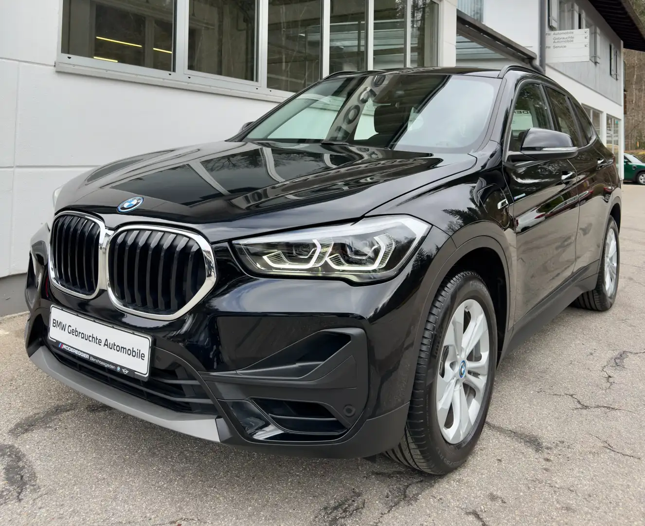 BMW X1 xDrive25e AHK|LED|Business|RFK|Sportsitze|Komfort Negro - 1