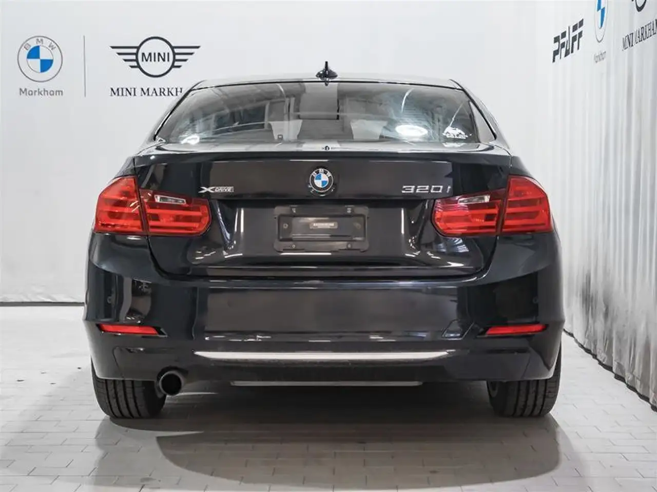 BMW 3 Series снимка BMW 3 Series