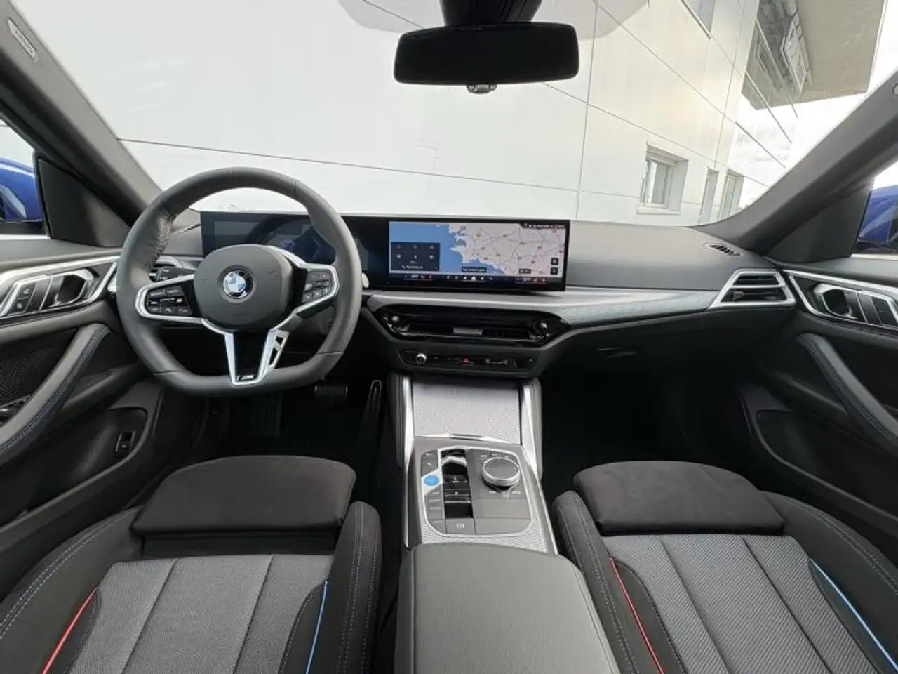 BMW i4 2026 — фото 13