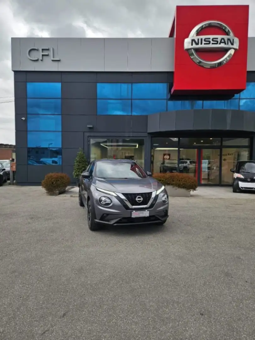 Nissan Juke 1.0 DIG-T 114 CV N-Connecta Grigio - 1