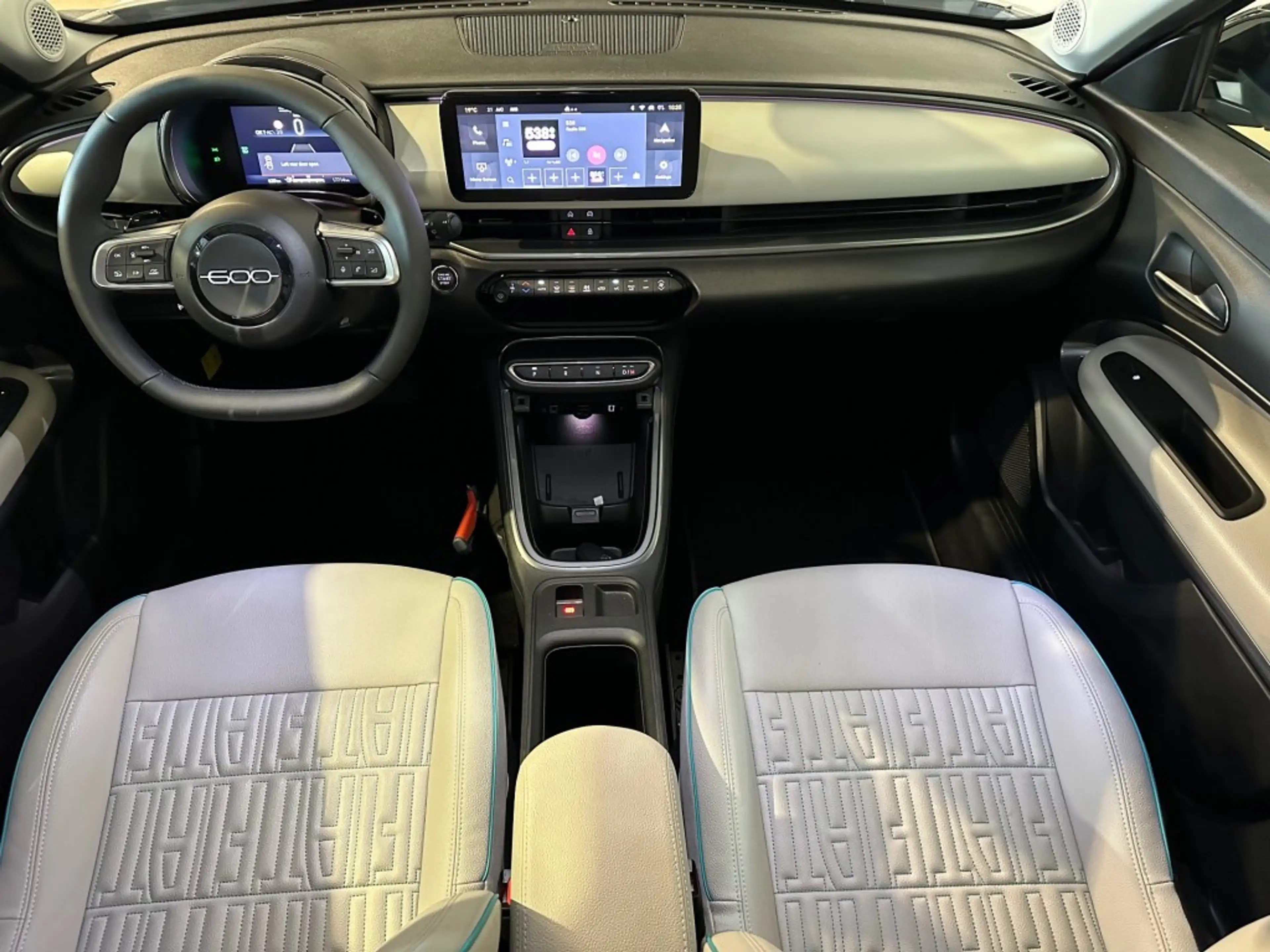 Fiat 600 1.2 HYBRID LA PRIMA l NAP l ELEK KOFFER l MEMORY l — photo 2