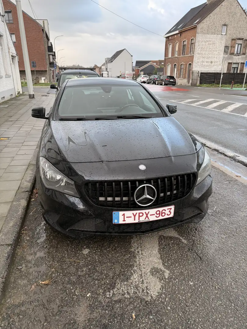 Mercedes-Benz CLA 180 Shooting Brake Sensation Noir - 1