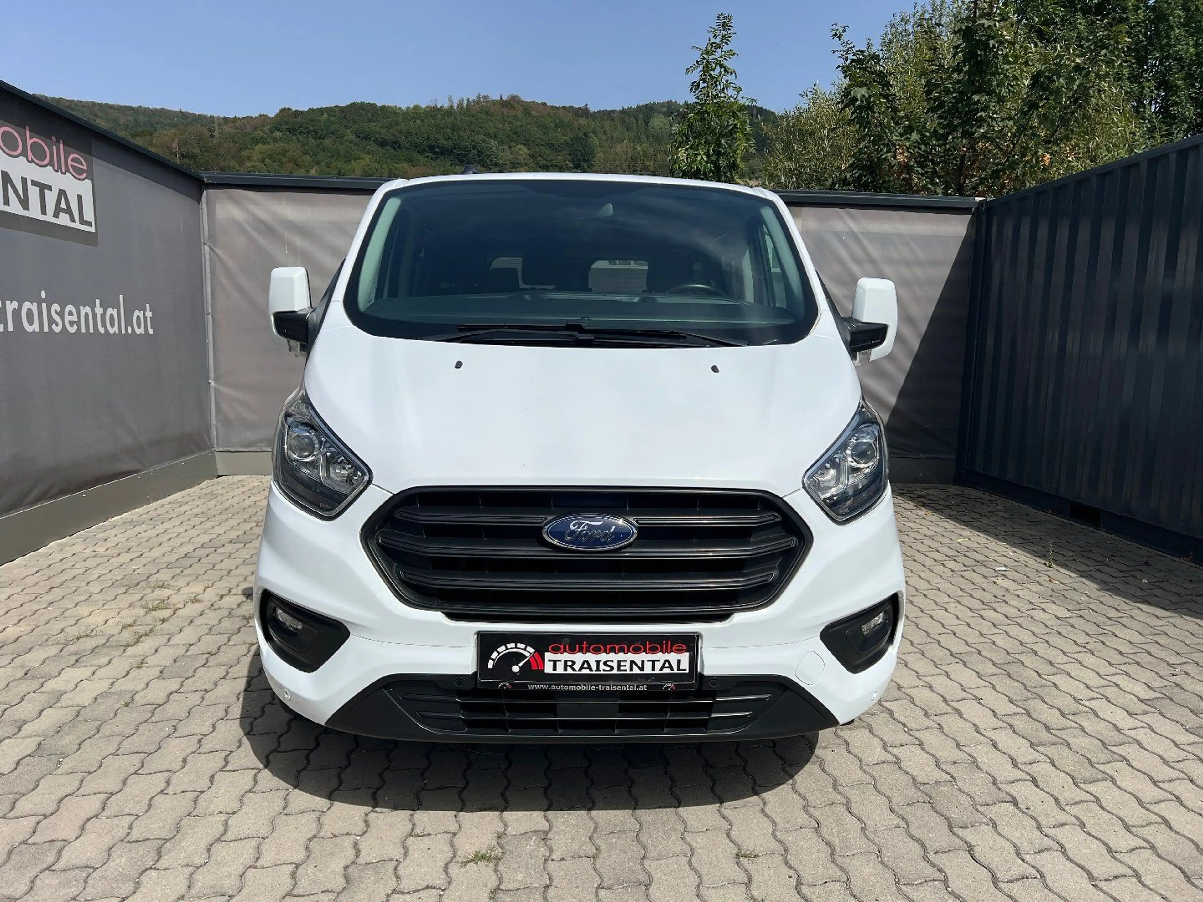 Ford Transit Custom 2.0 TDCi 320 L1  9 Sitze Variobus — photo 2