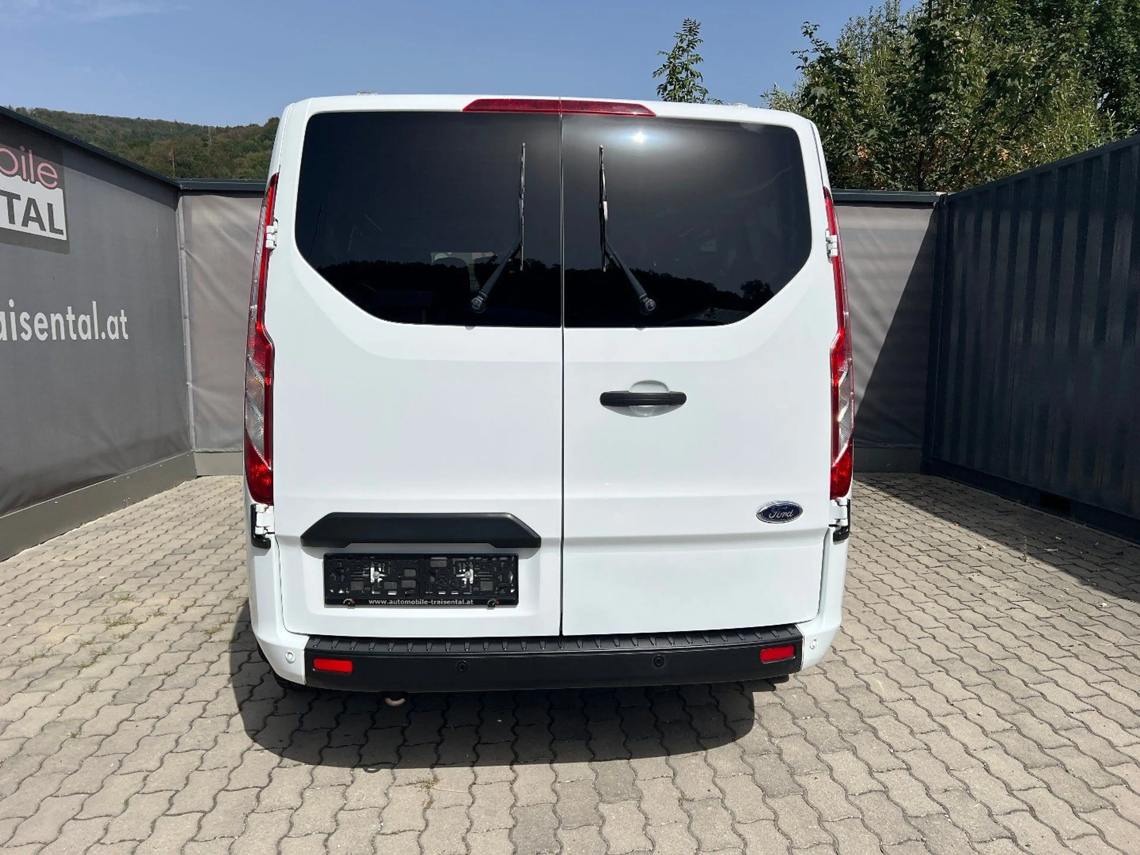 Ford Transit Custom 2.0 TDCi 320 L1  9 Sitze Variobus — photo 5