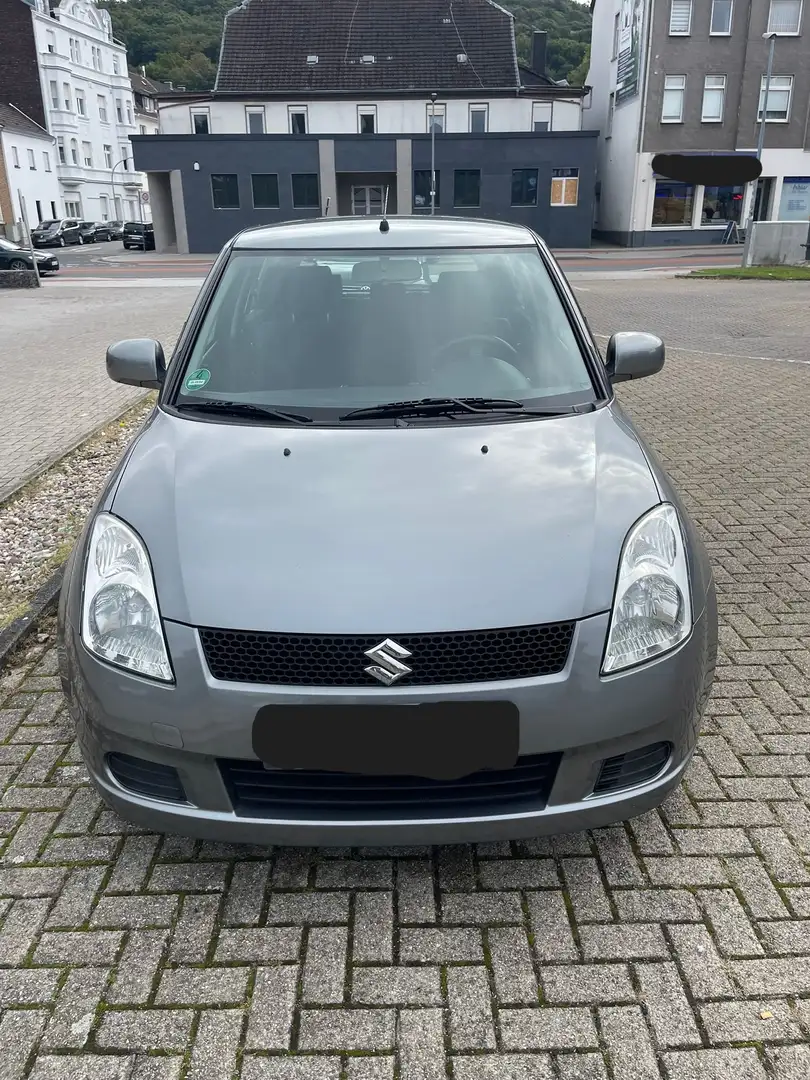 Suzuki Swift Swift 1.3 Club Grau - 1
