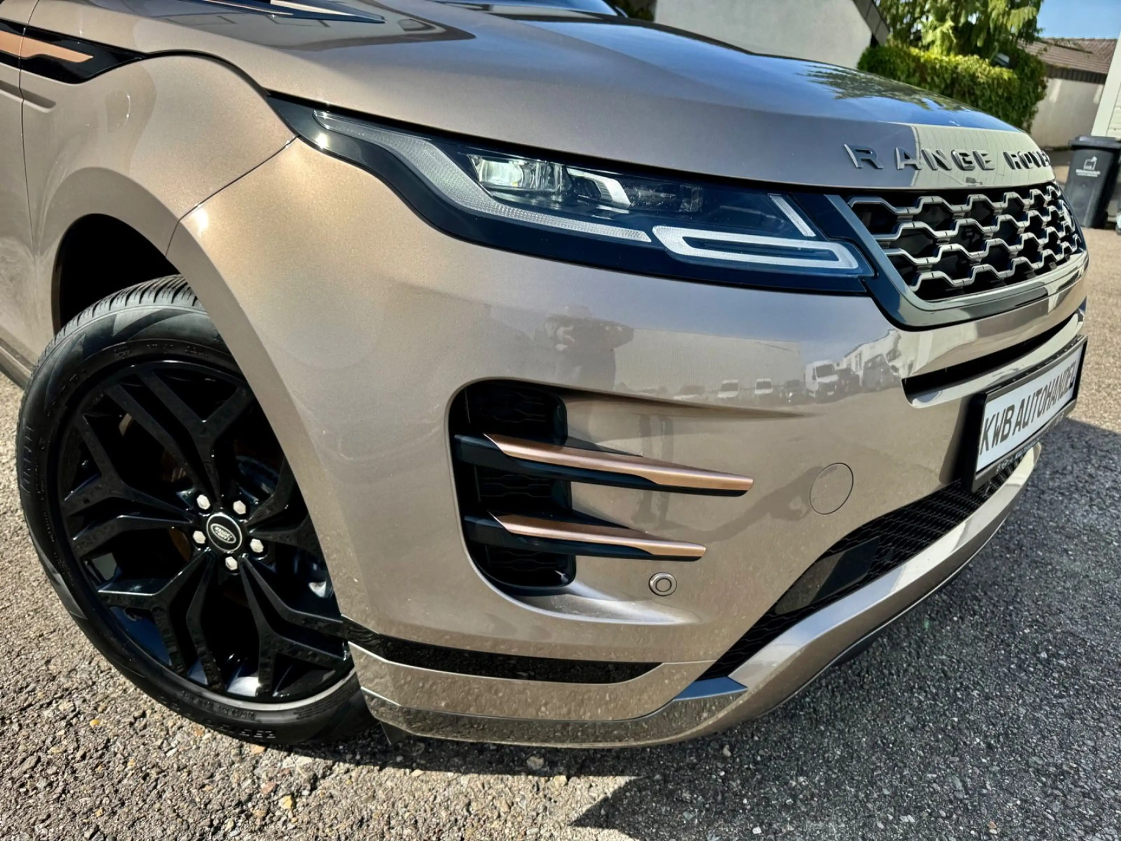 Land Rover Range Rover Evoque D165 AWD R-Dynamic SE — photo 8