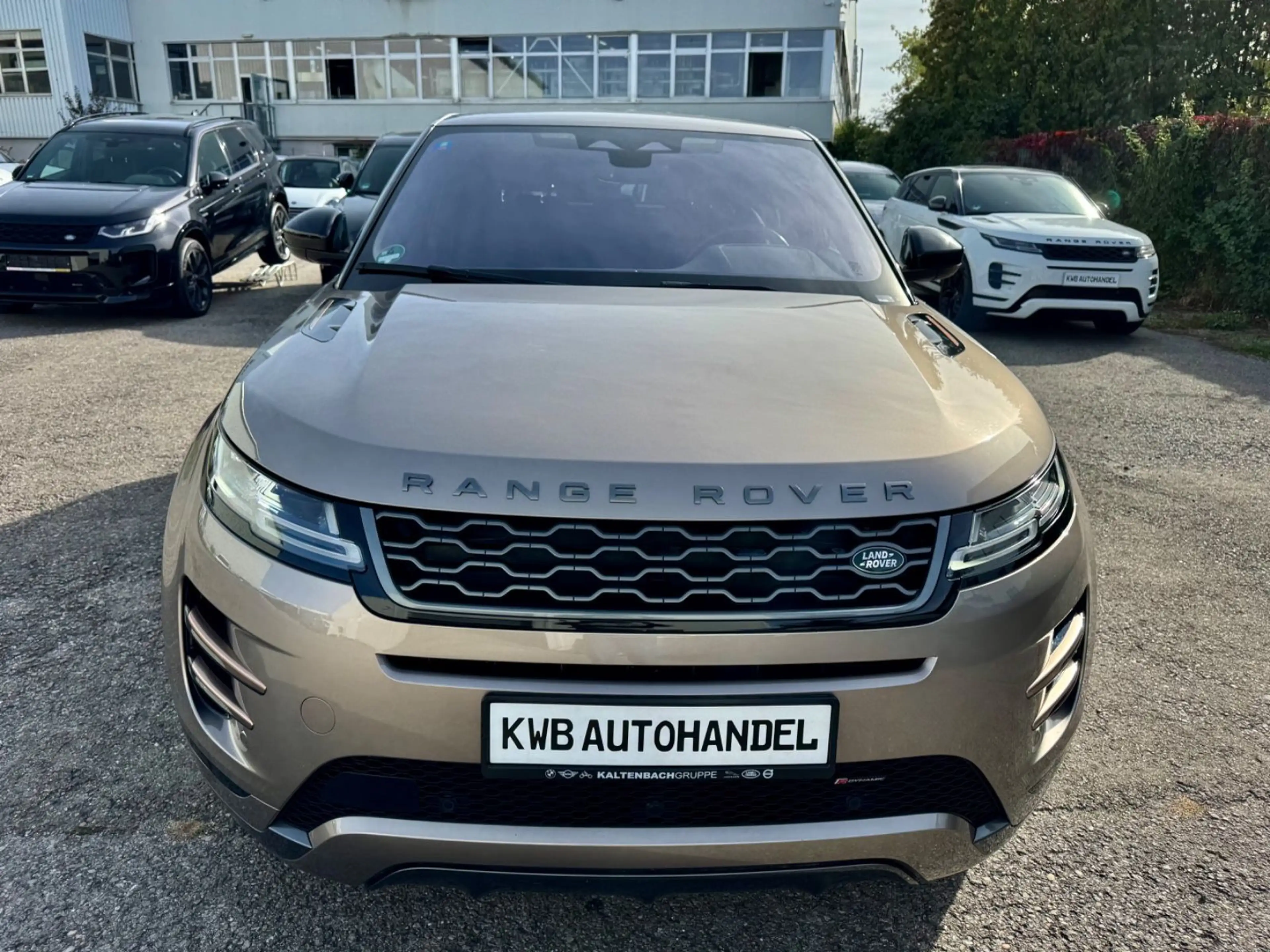 Land Rover Range Rover Evoque D165 AWD R-Dynamic SE — photo 9