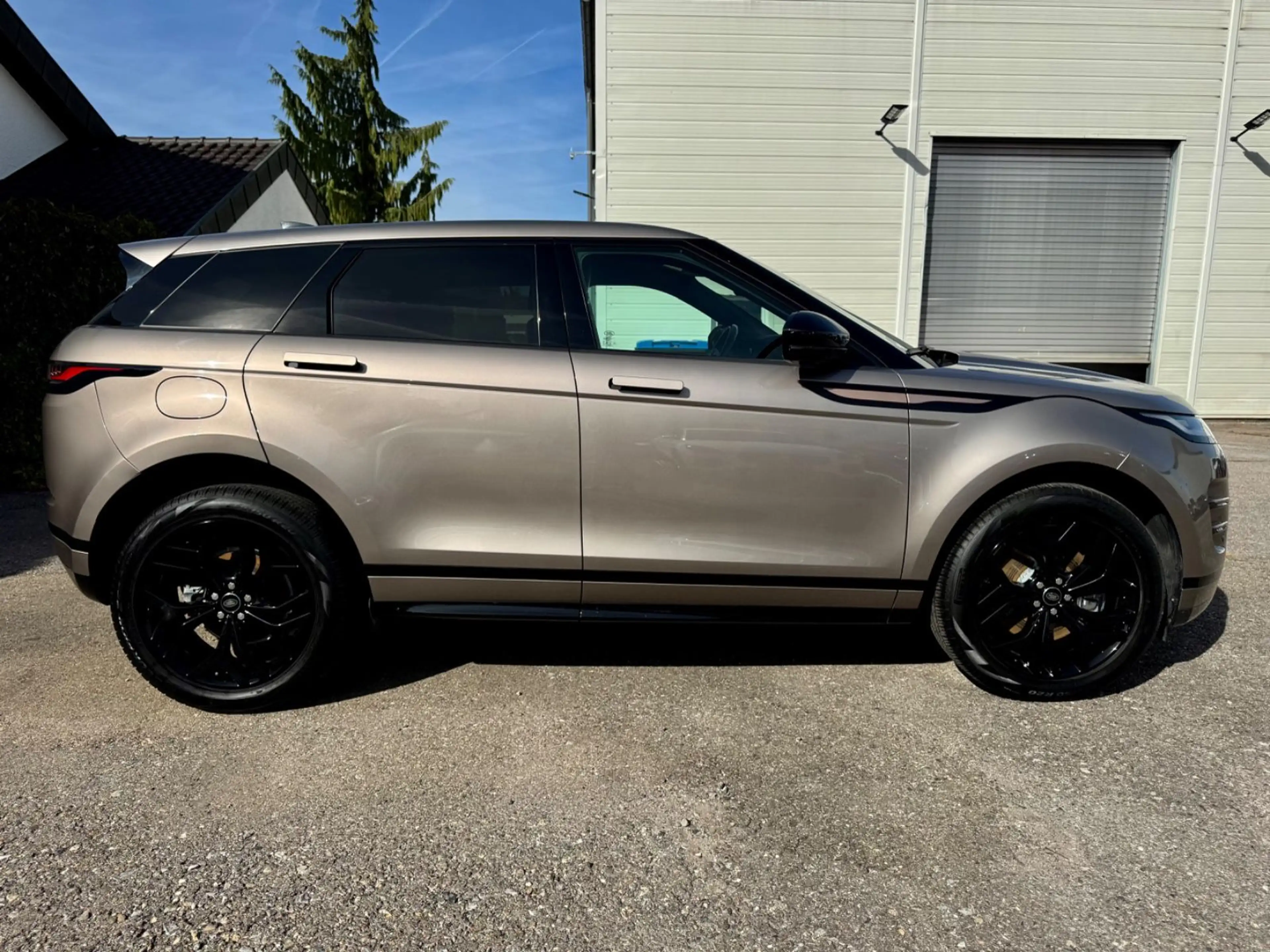 Land Rover Range Rover Evoque D165 AWD R-Dynamic SE — photo 6