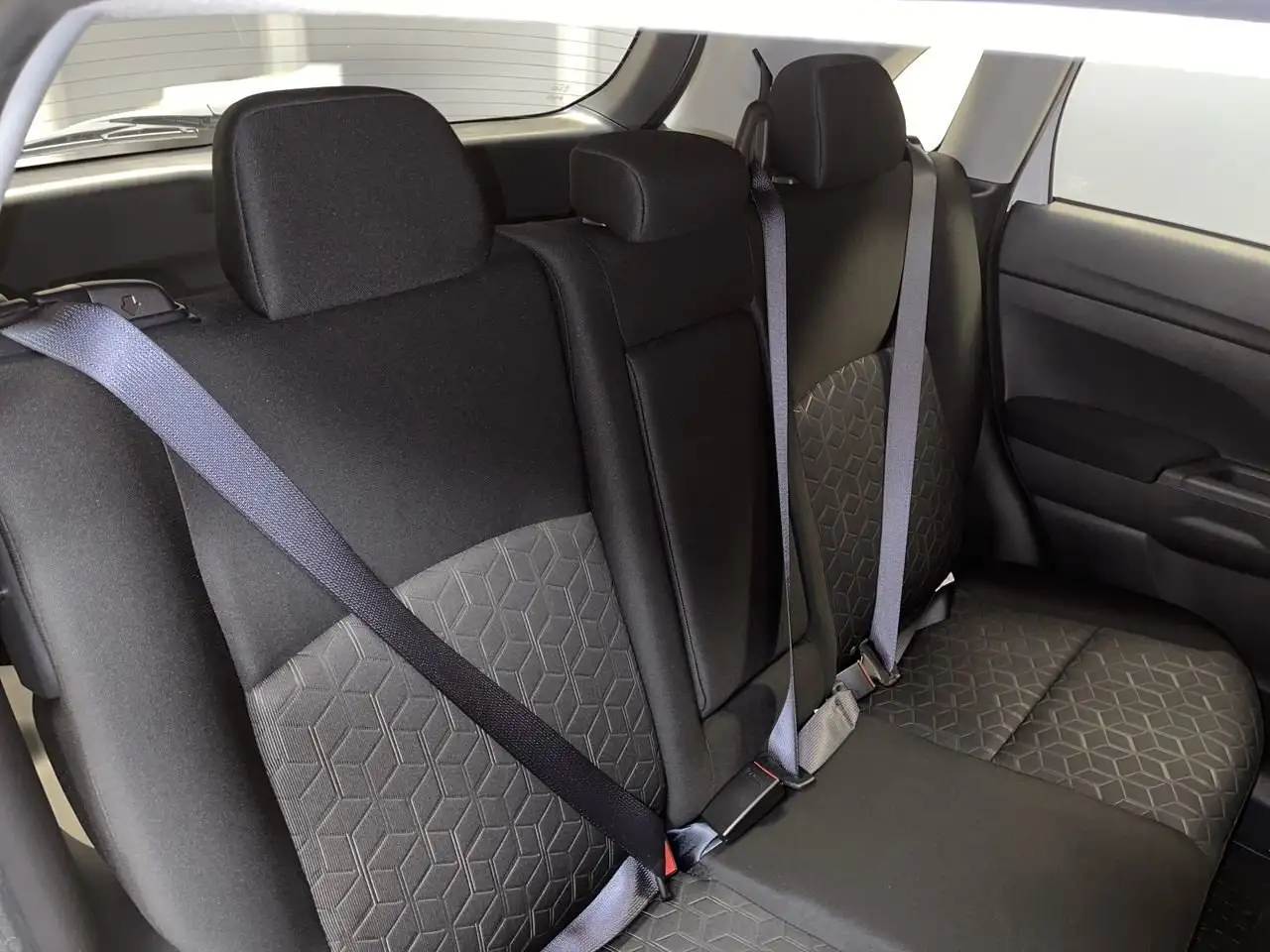 Mitsubishi RVR снимка Mitsubishi RVR