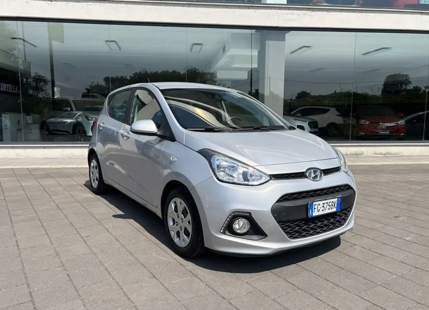Hyundai i10 1.0 LPGI Econext Login Grigio - 1