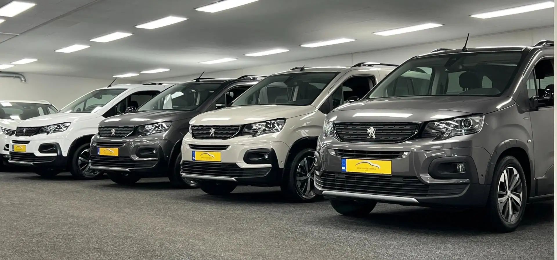 Peugeot Rifter Long 1.2 Puretech Long GT 7persoons*Navi*Camera*Ca Gris - 2