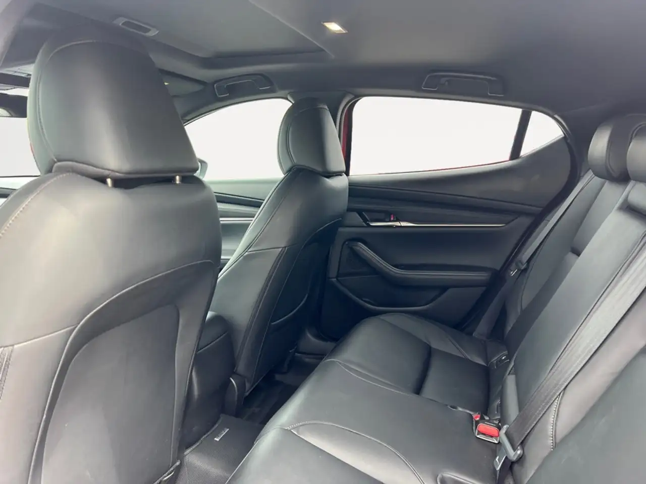 Mazda 3 снимка Mazda 3