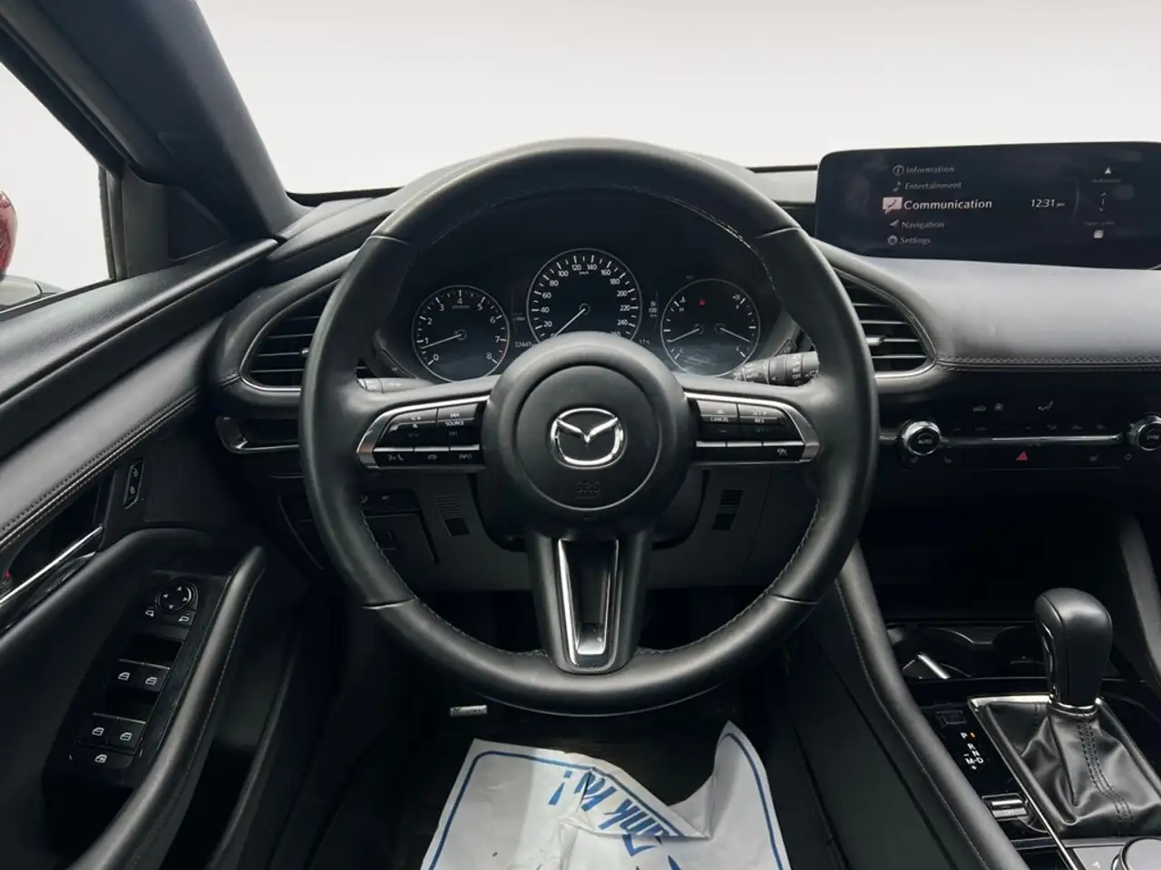 Mazda 3 снимка Mazda 3