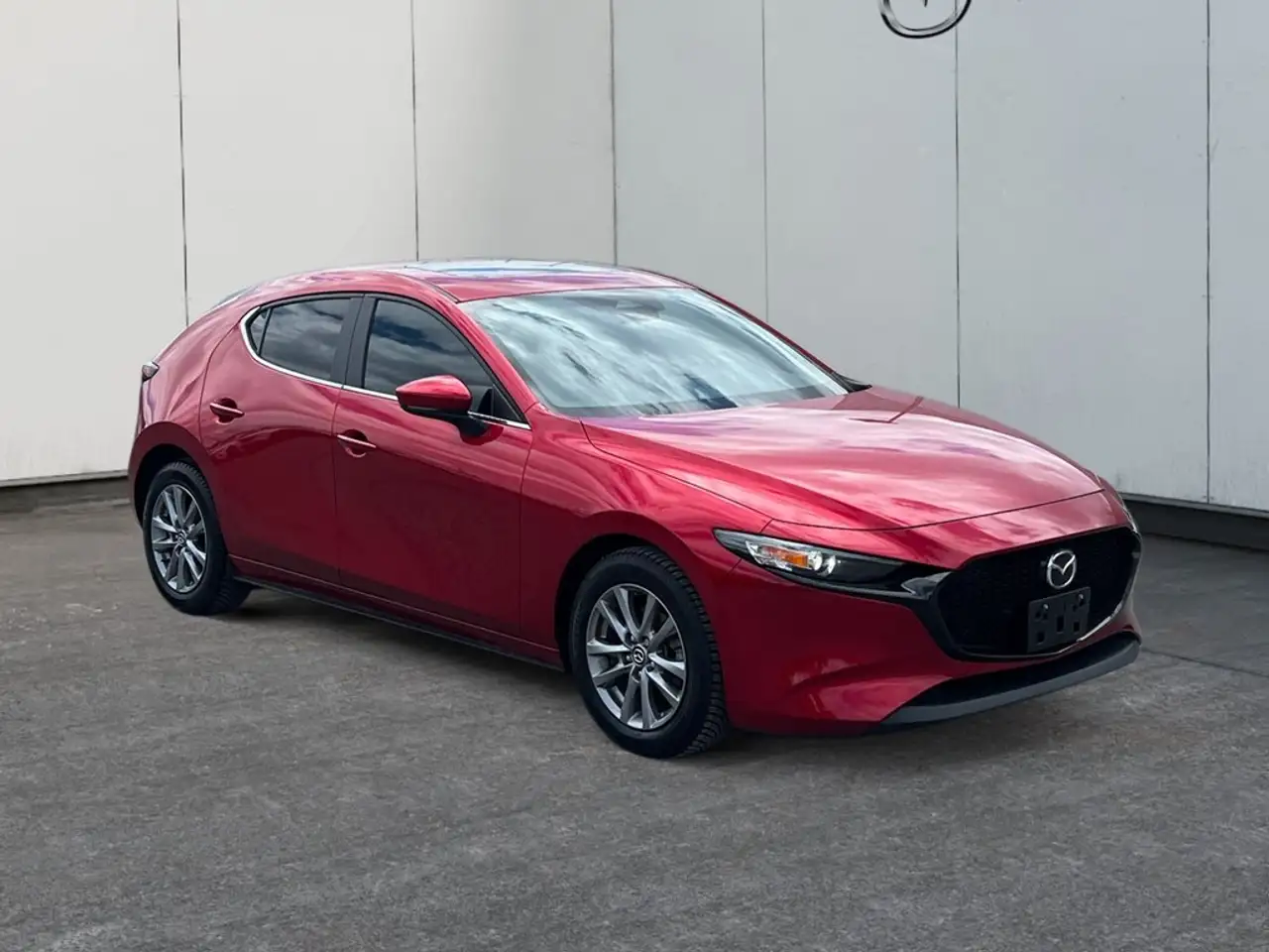 Mazda 3 снимка Mazda 3
