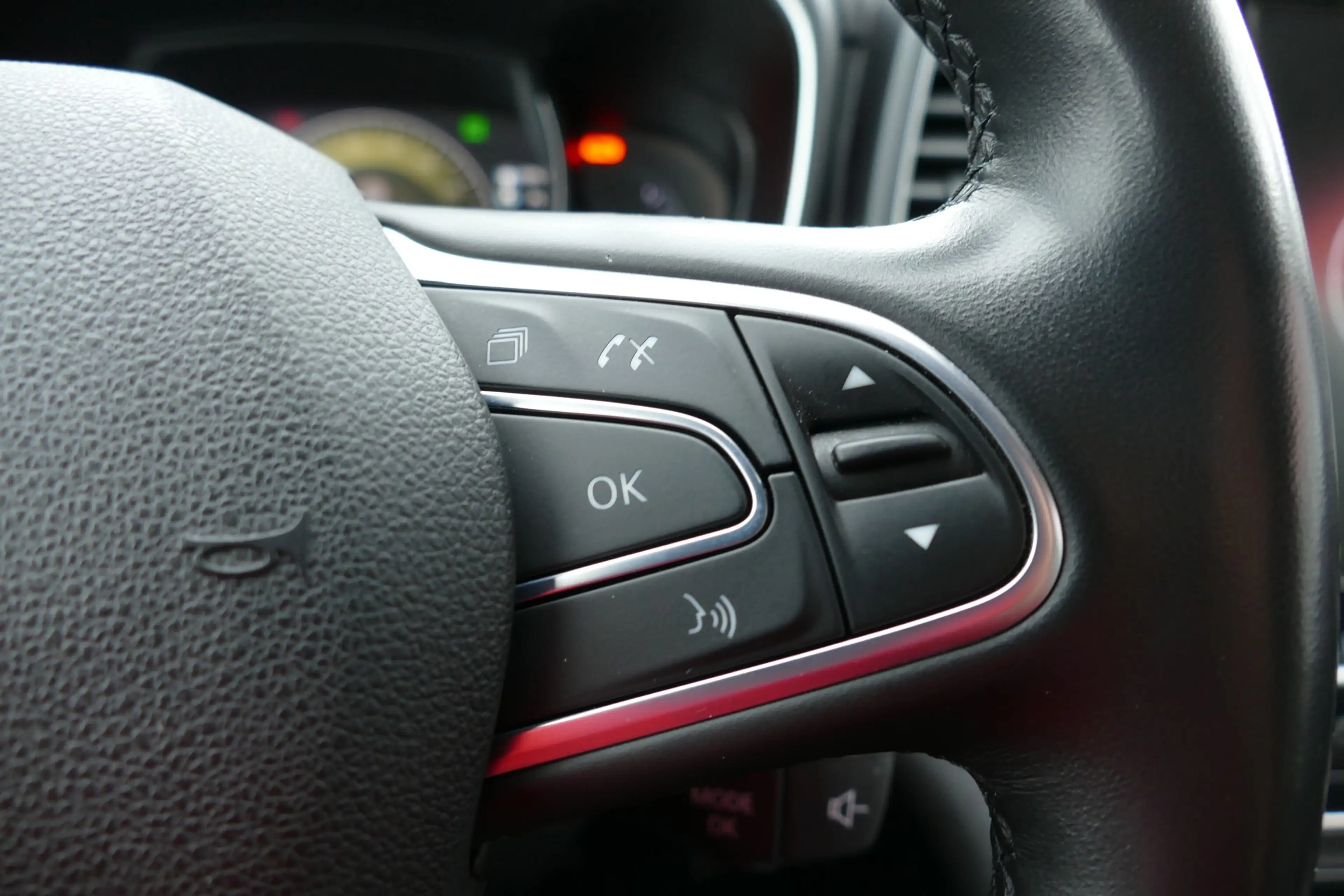 Renault Koleos dCi 185 Aut. 4x4 LED Navi SHZ Kam ACC — photo 10