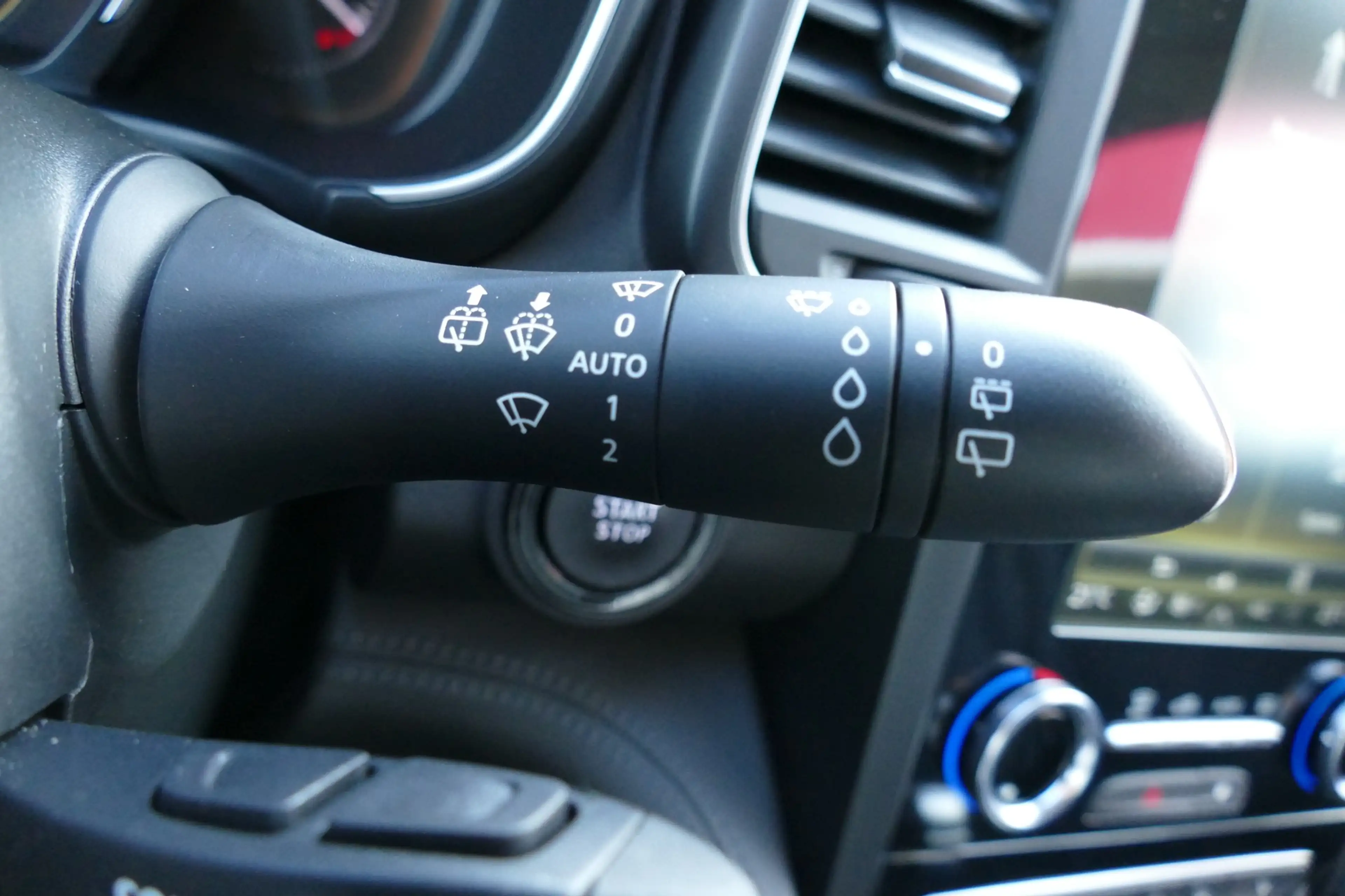 Renault Koleos dCi 185 Aut. 4x4 LED Navi SHZ Kam ACC — photo 14