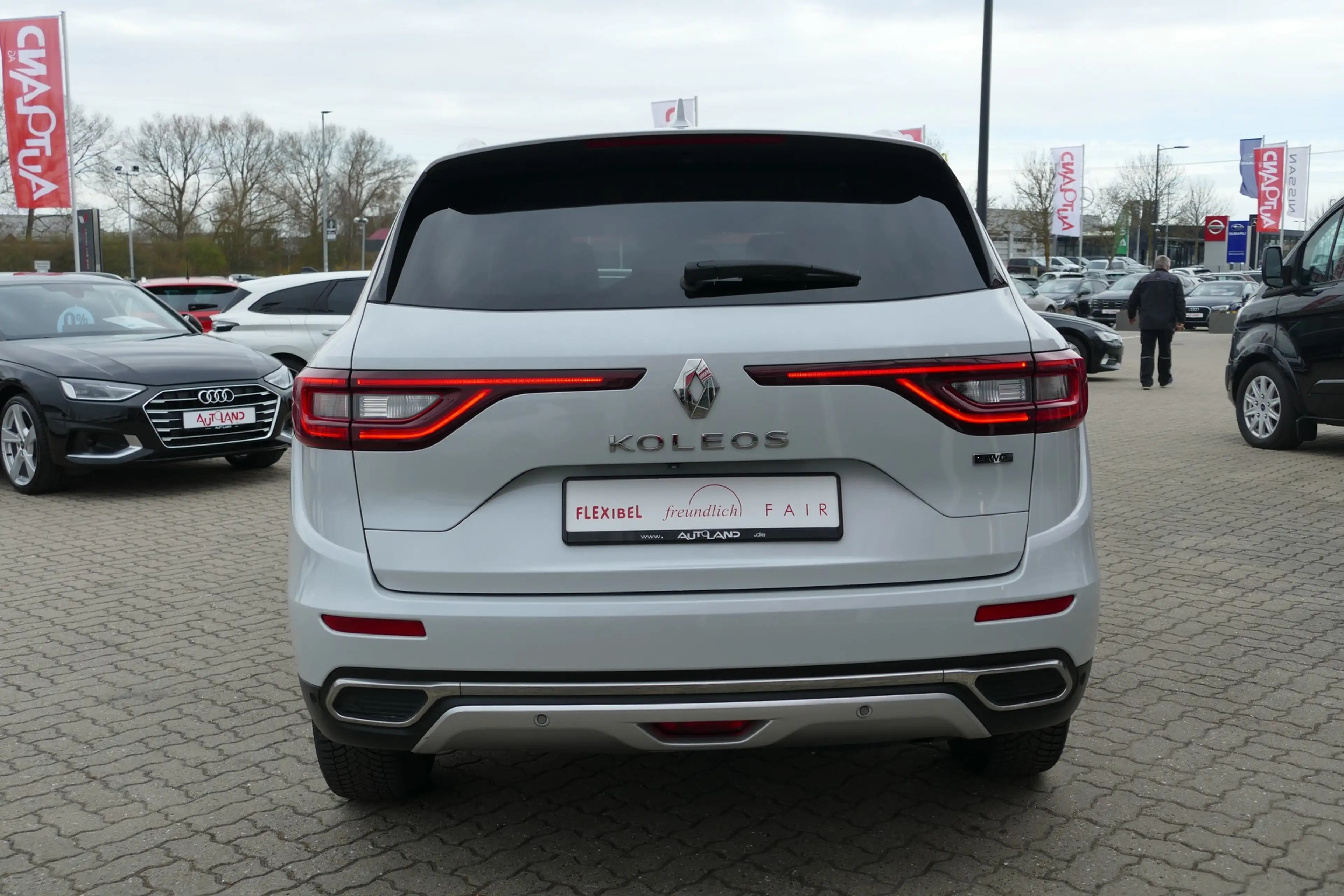 Renault Koleos dCi 185 Aut. 4x4 LED Navi SHZ Kam ACC — photo 4