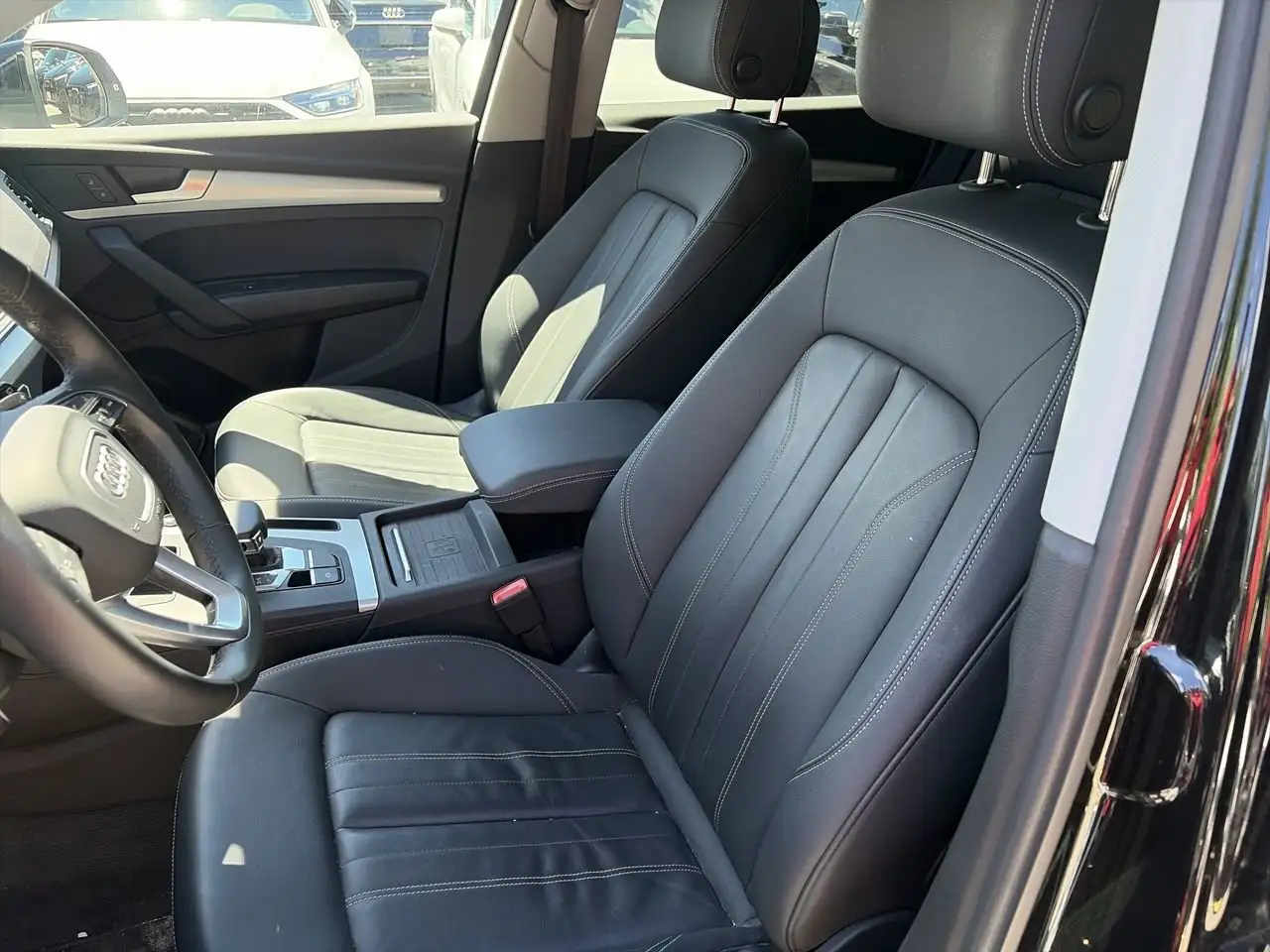 Audi Q5 снимка Audi Q5