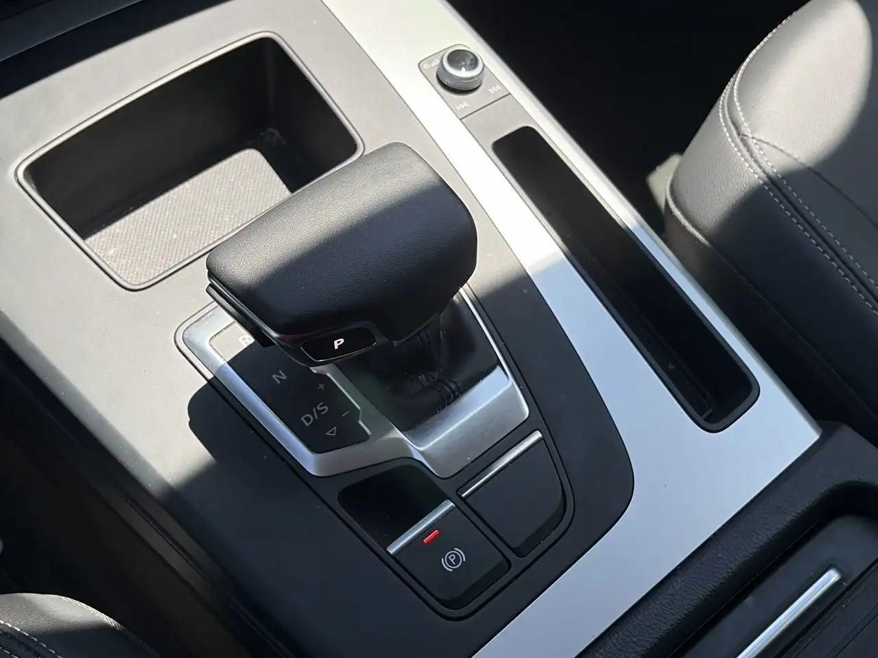 Audi Q5 снимка Audi Q5