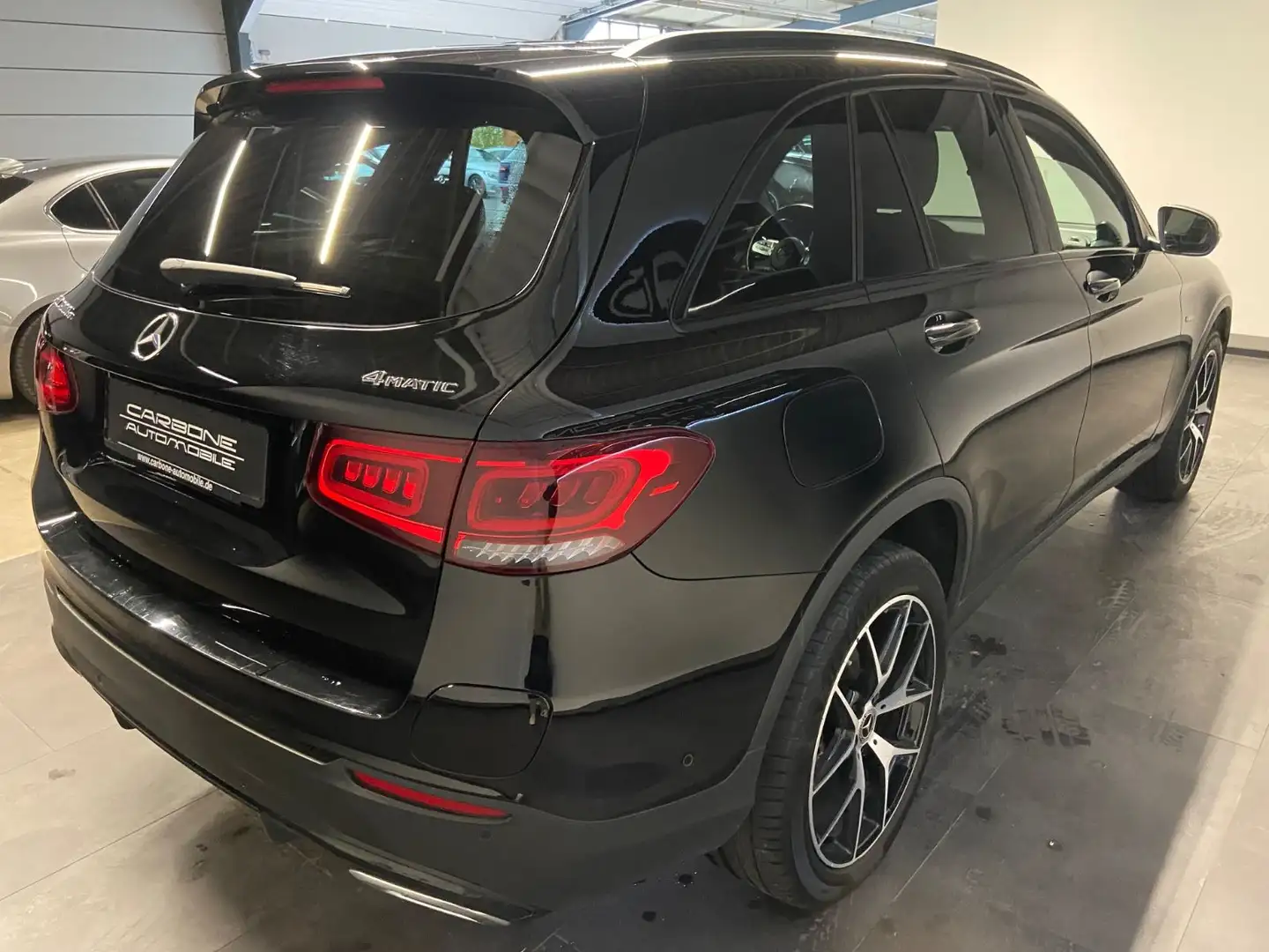 Mercedes-Benz GLC 300 e  4Matic**AMG-Sportpaket** Schwarz - 2