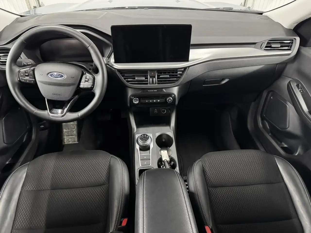 Ford Escape снимка Ford Escape