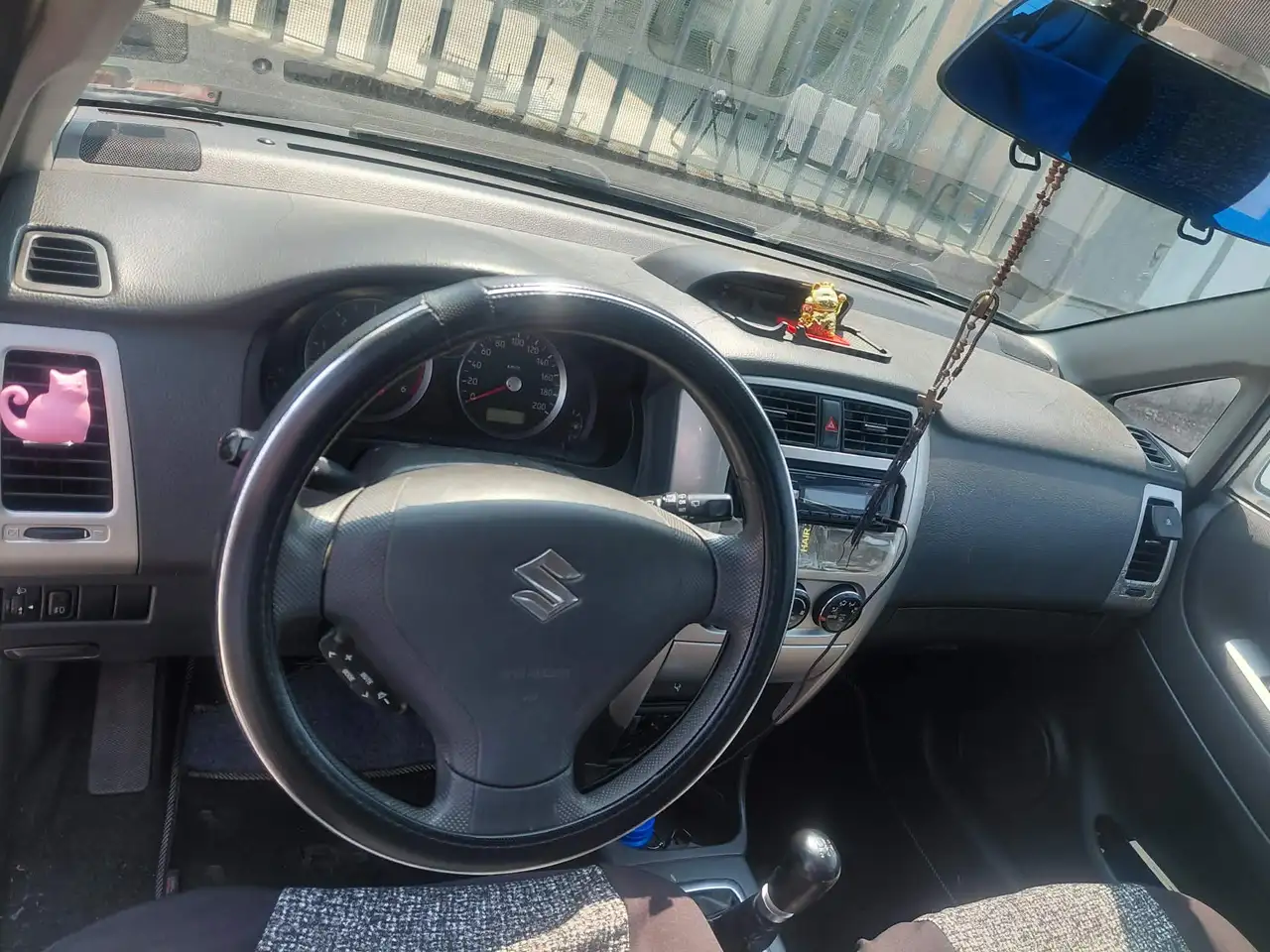 Suzuki Liana, foto 4