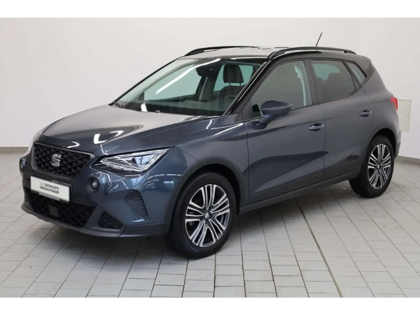 SEAT Arona 1.0 TSI Style Grau - 2