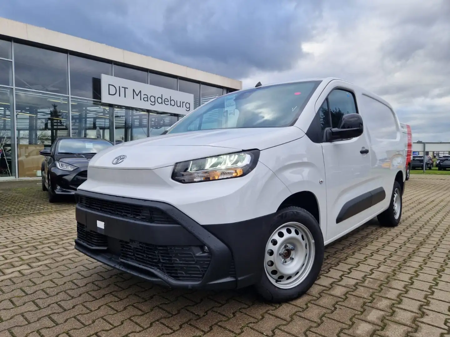 Toyota PROACE CITY L2 Meister, geschlossen, Navi Paket Bianco - 2