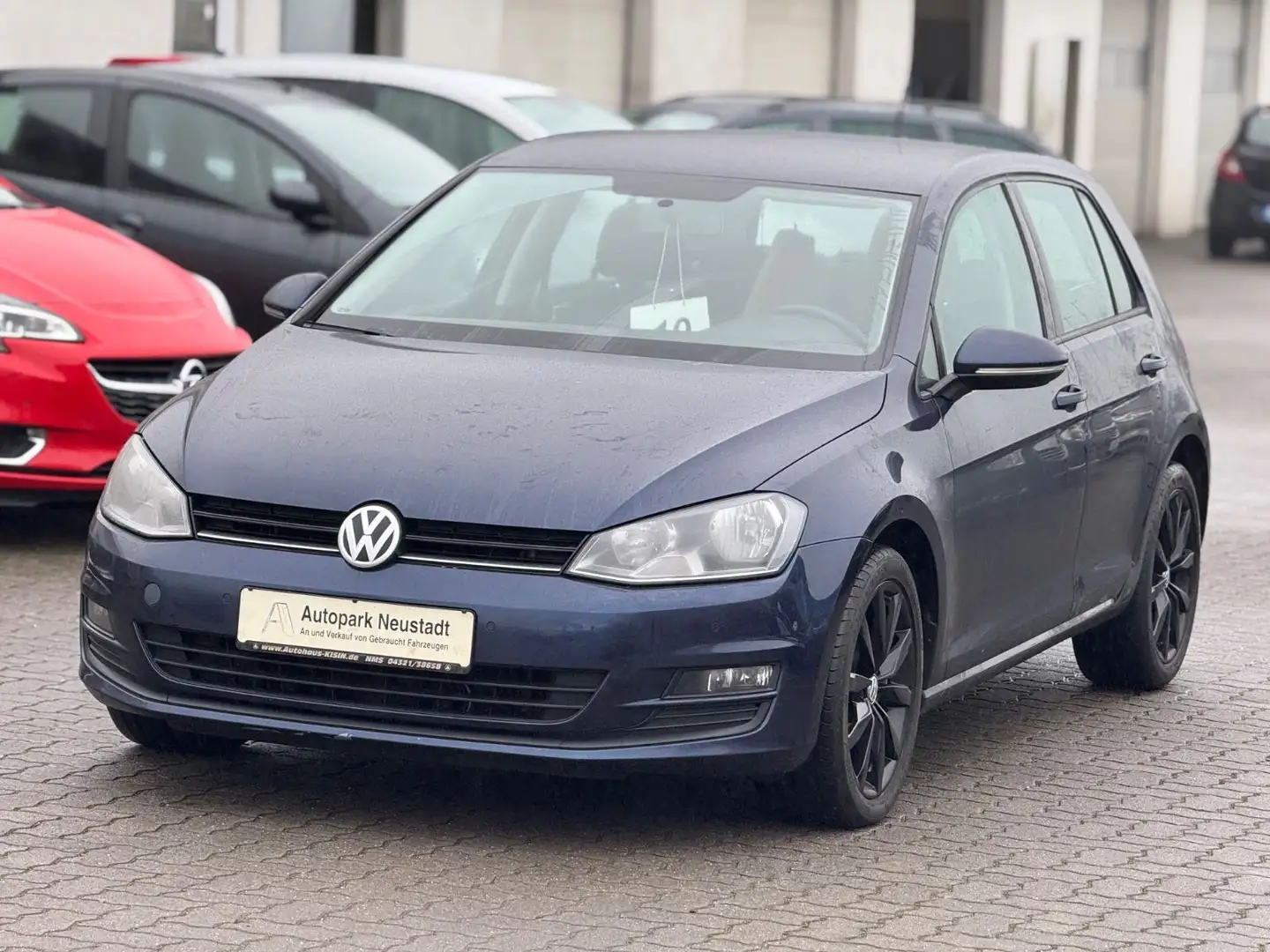Volkswagen Golf VII Lim. Trendline BMT Blauw - 1