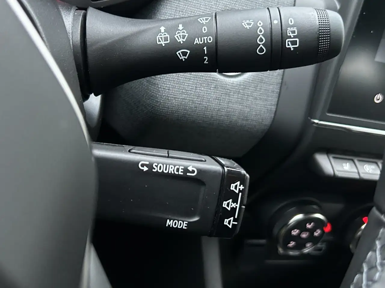 Renault Clio Evolution tce90 Kamera, SHZ, Keyless 21