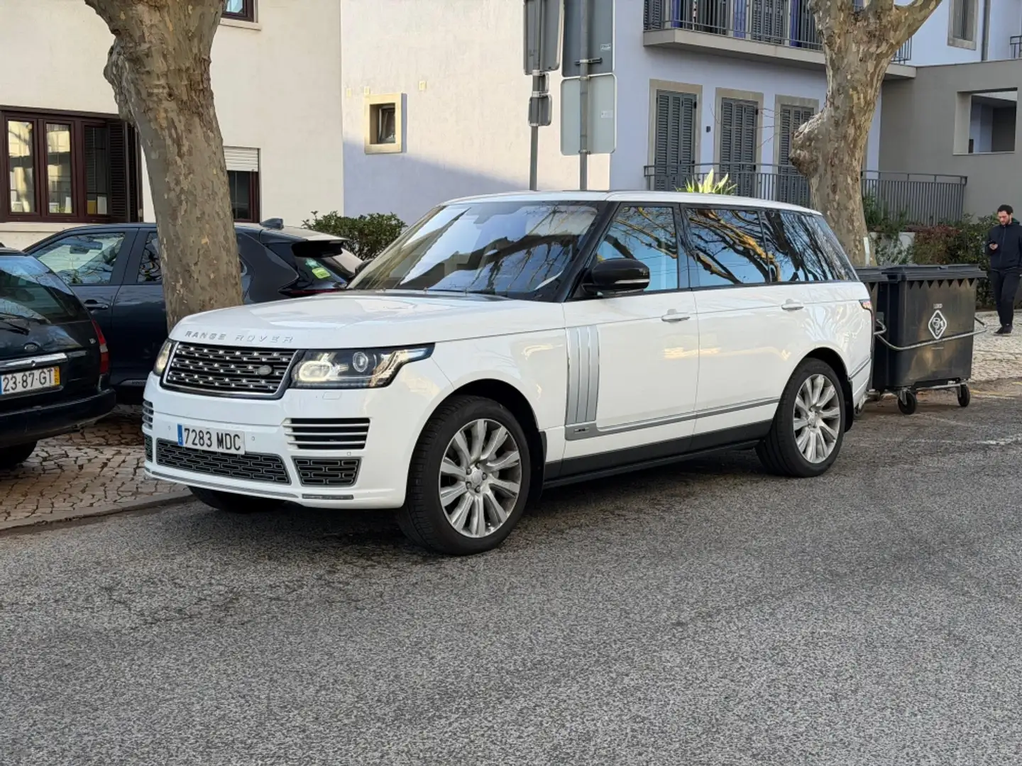 Land Rover Range Rover 4.4SDV8 Autobiography Aut. Weiß - 2