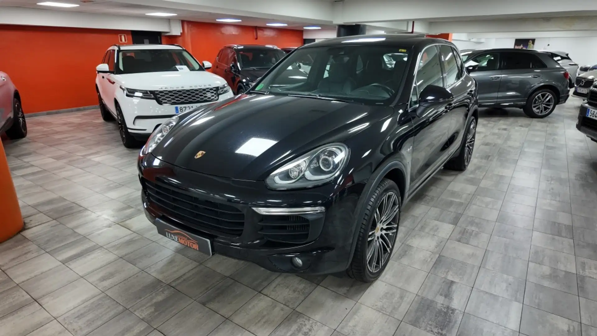 Porsche Cayenne Diesel Platinum Edition Aut. Negro - 2