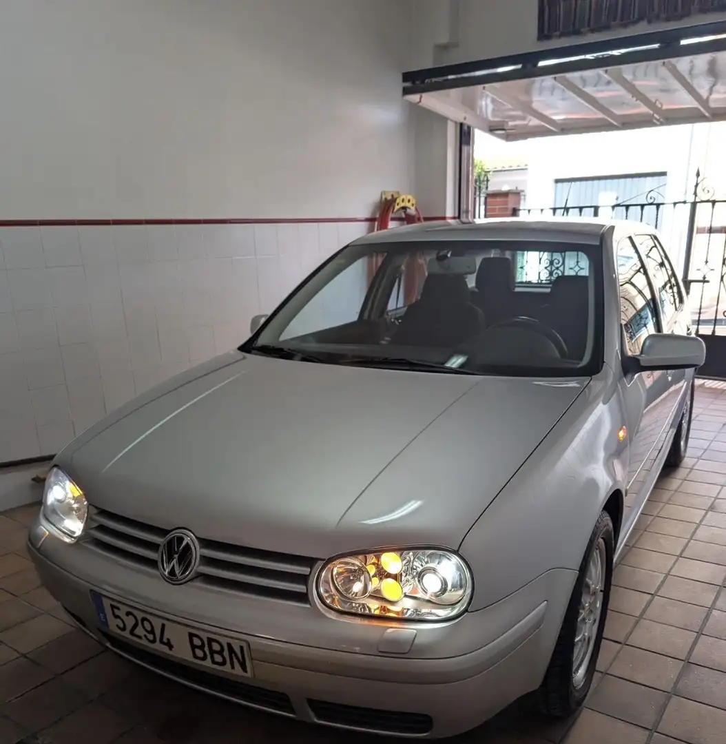 Volkswagen Golf GTI 1.8 T Edición Especial 150 - 2