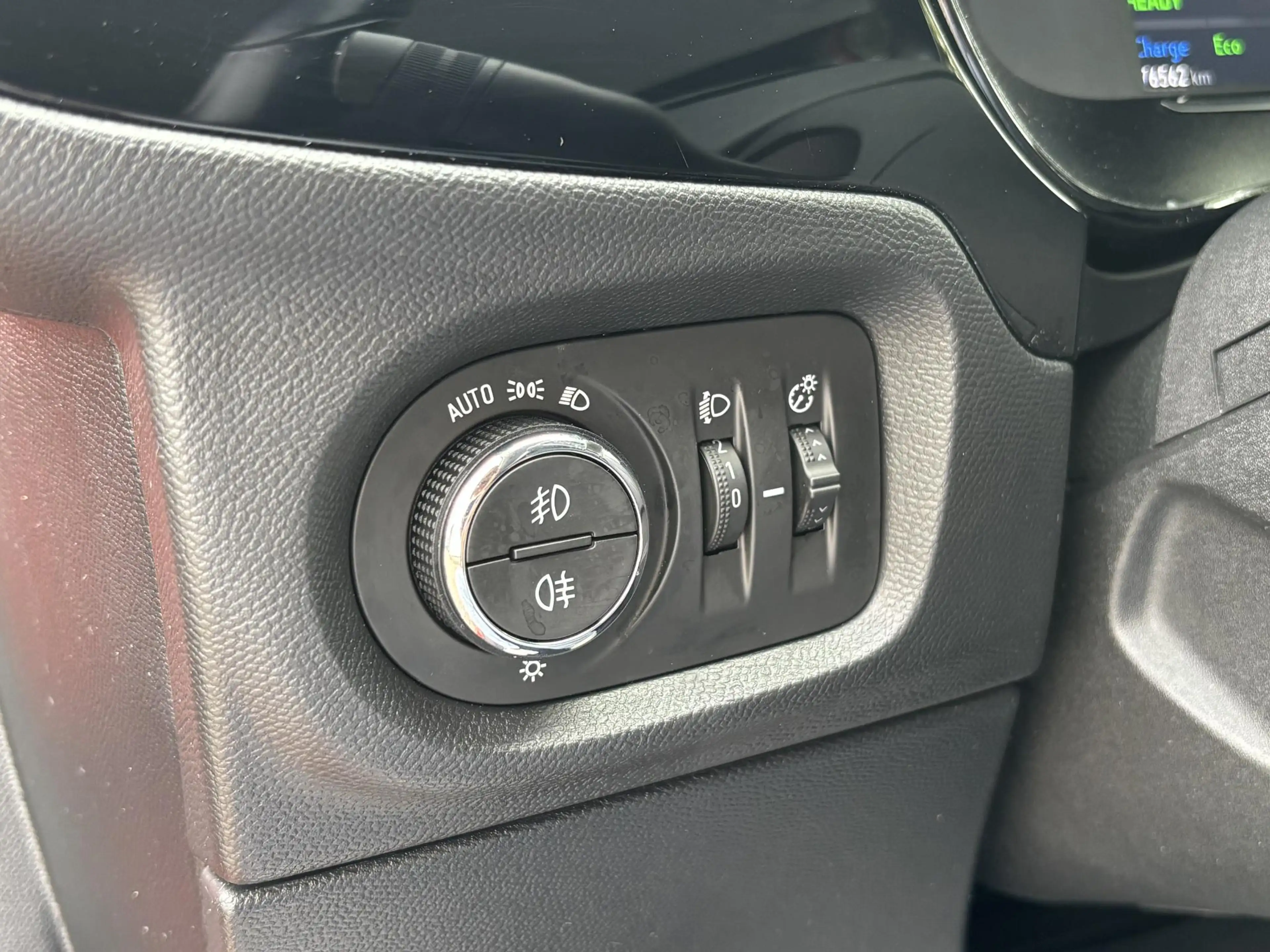 Opel Corsa-e Elegance 50 kWh l Apple Carplay/Android Auto l — photo 29