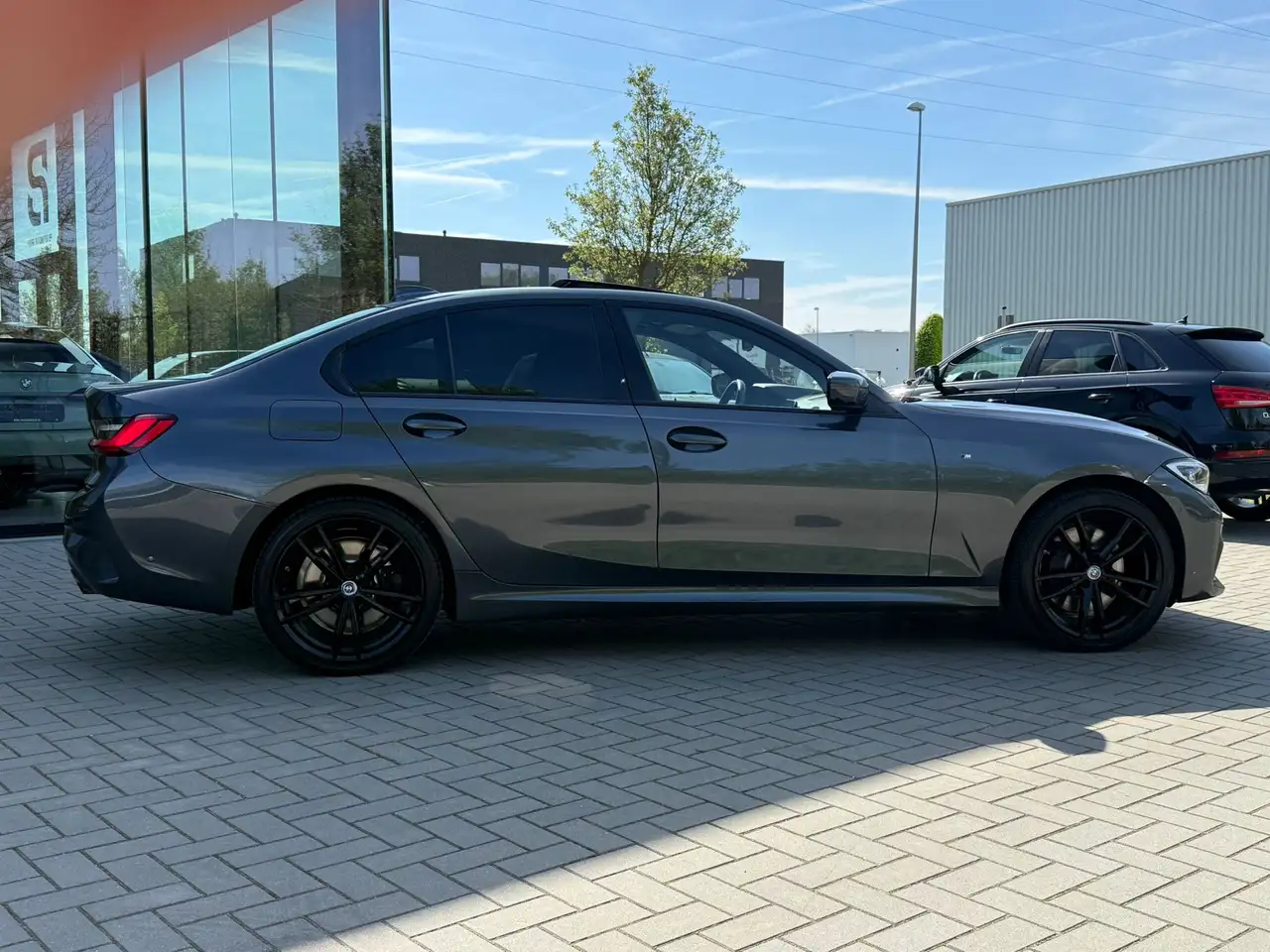 BMW 330 Xdrive-Pano-Head Up-Elekzetels-Cam-360-kyless-Cockpit Prof-sfeerverlichting 8