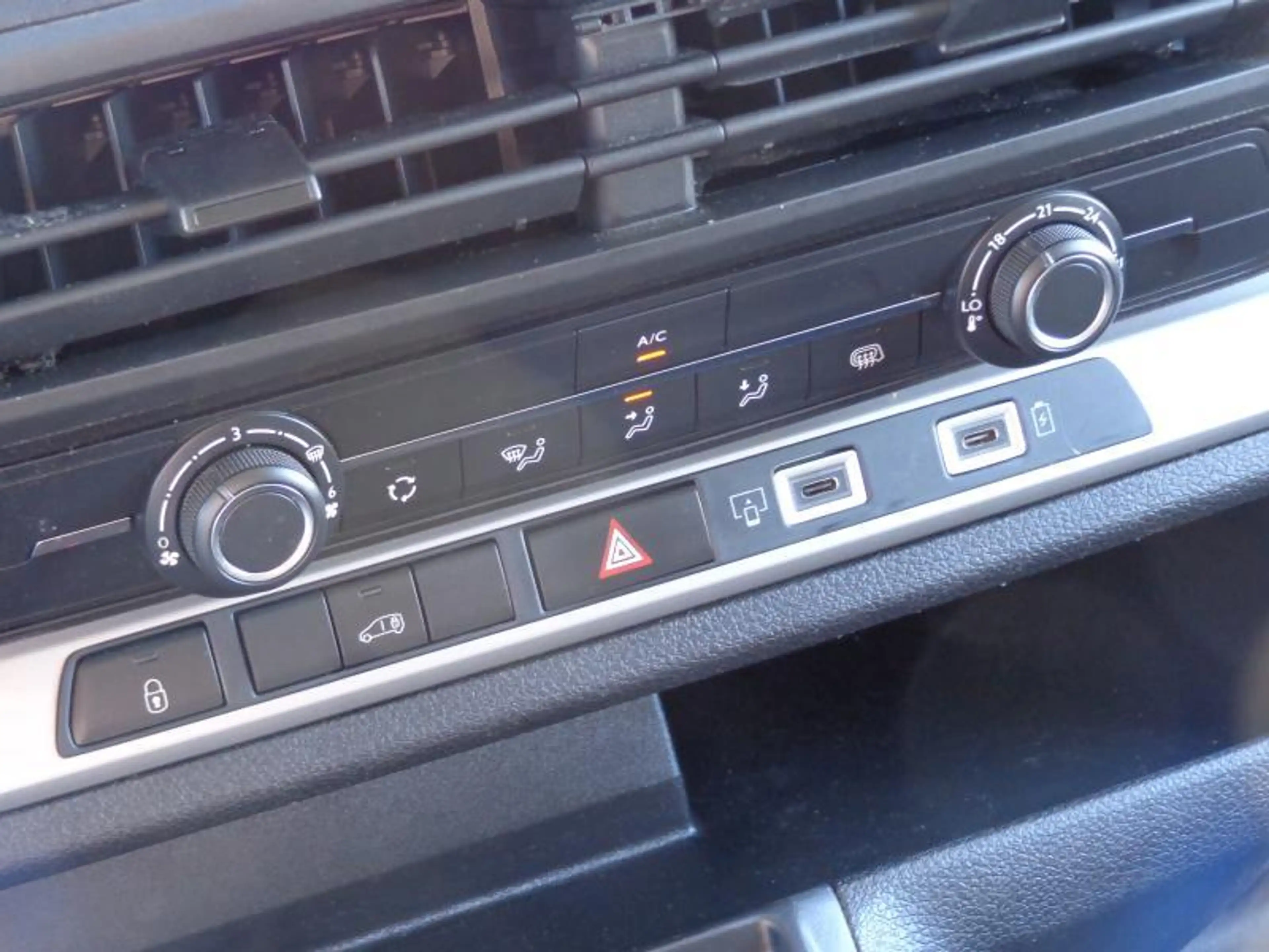 Fiat Scudo 2.0HDi EAT8 XL 3Pl - GPS — photo 7
