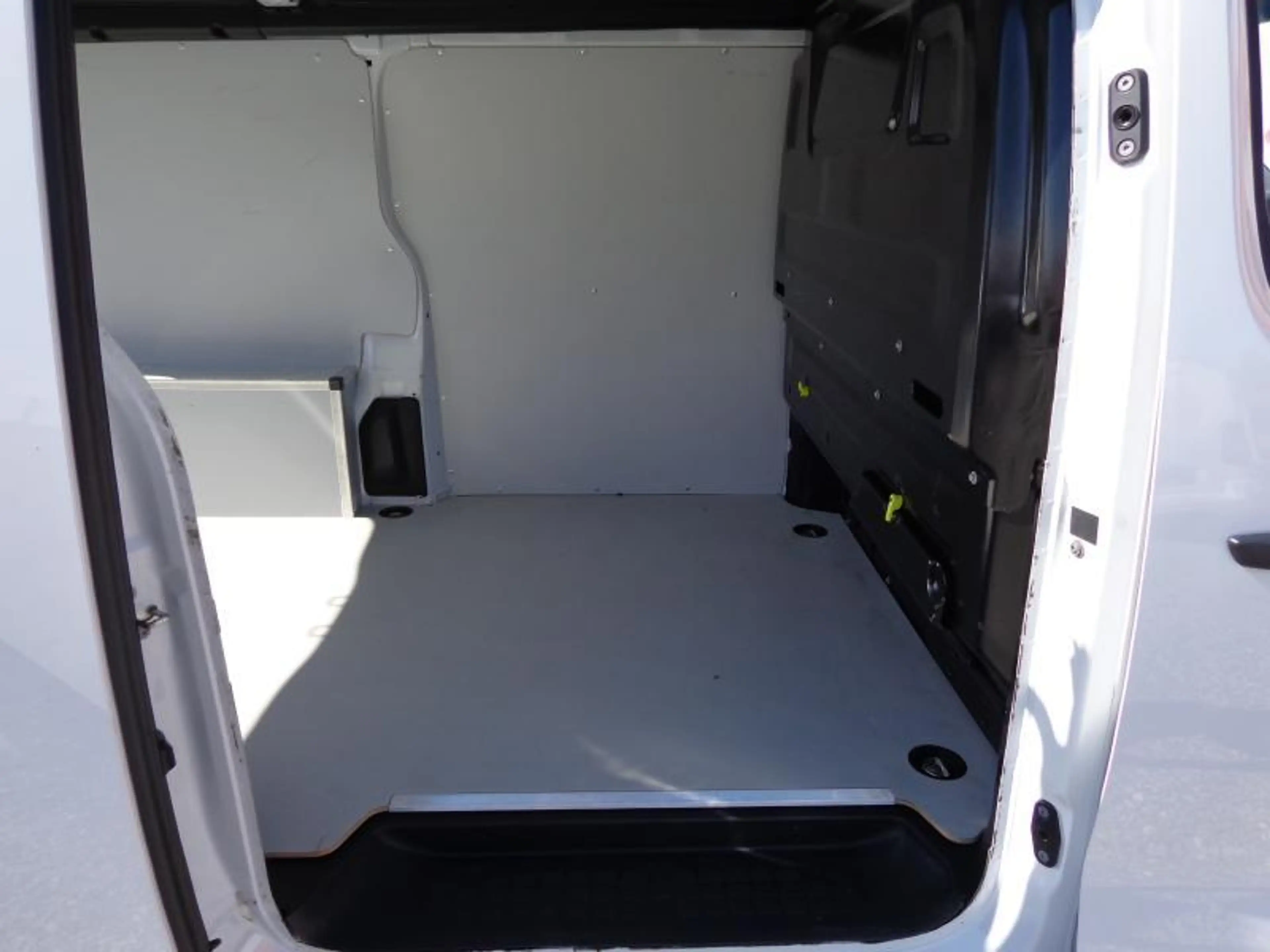 Fiat Scudo 2.0HDi EAT8 XL 3Pl - GPS — photo 15