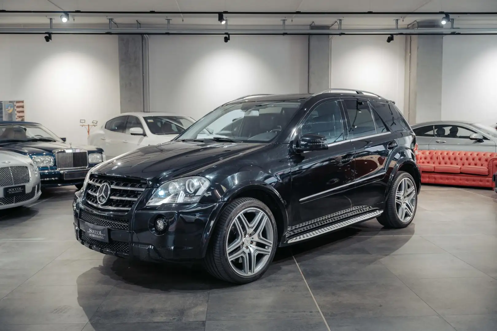 Mercedes-Benz ML 63 AMG ML 63 AMG*HARMAN KARDON*MULTICONTOUR*1 PROPR Schwarz - 1